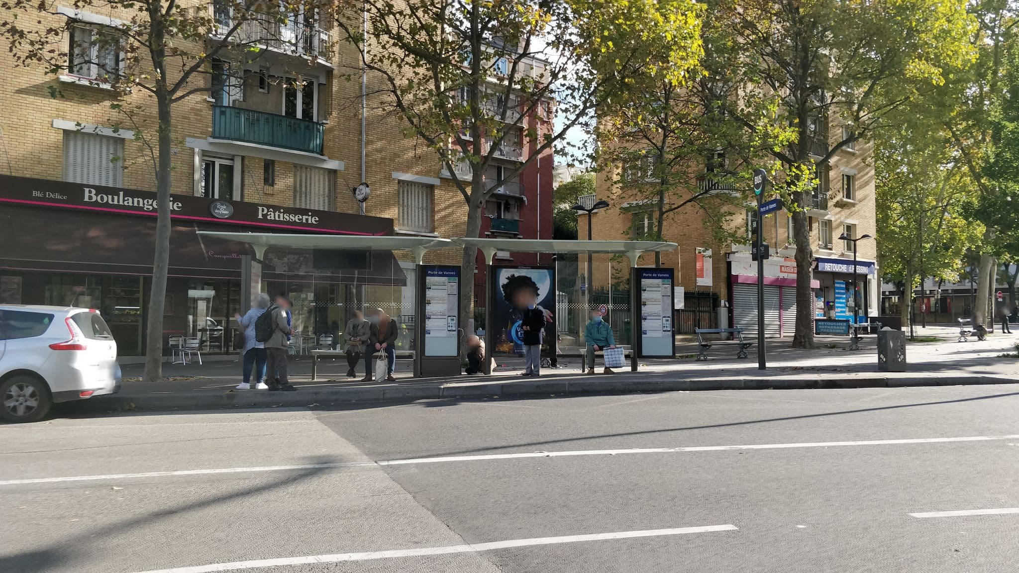 Street view near Novotel Suites Paris Expo Porte de Versailles, Malakoff — © overflorian (CC BY-SA · Mapillary)
