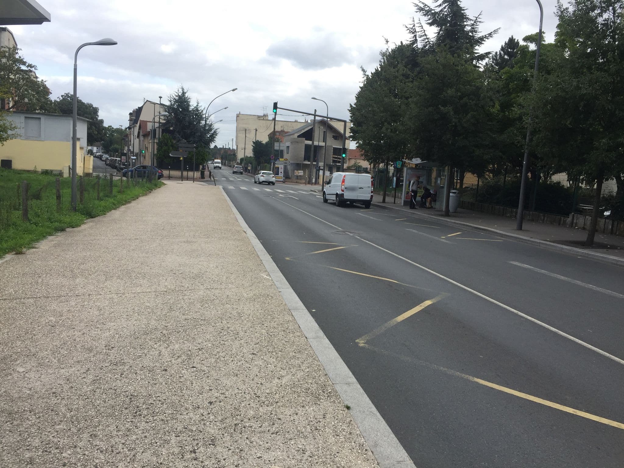 Street view near ibis budget Vélizy, Meudon-la-Forêt — © geovelo (CC BY-SA · Mapillary)
