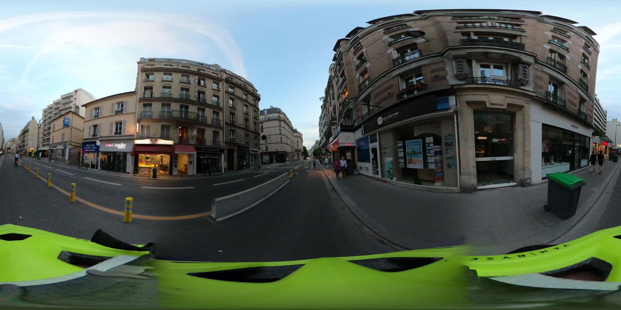 Street view near Hôtel Avenir Vaugirard, Paris 15 Vaugirard — © Stefdegreef (CC BY-SA · Mapillary)