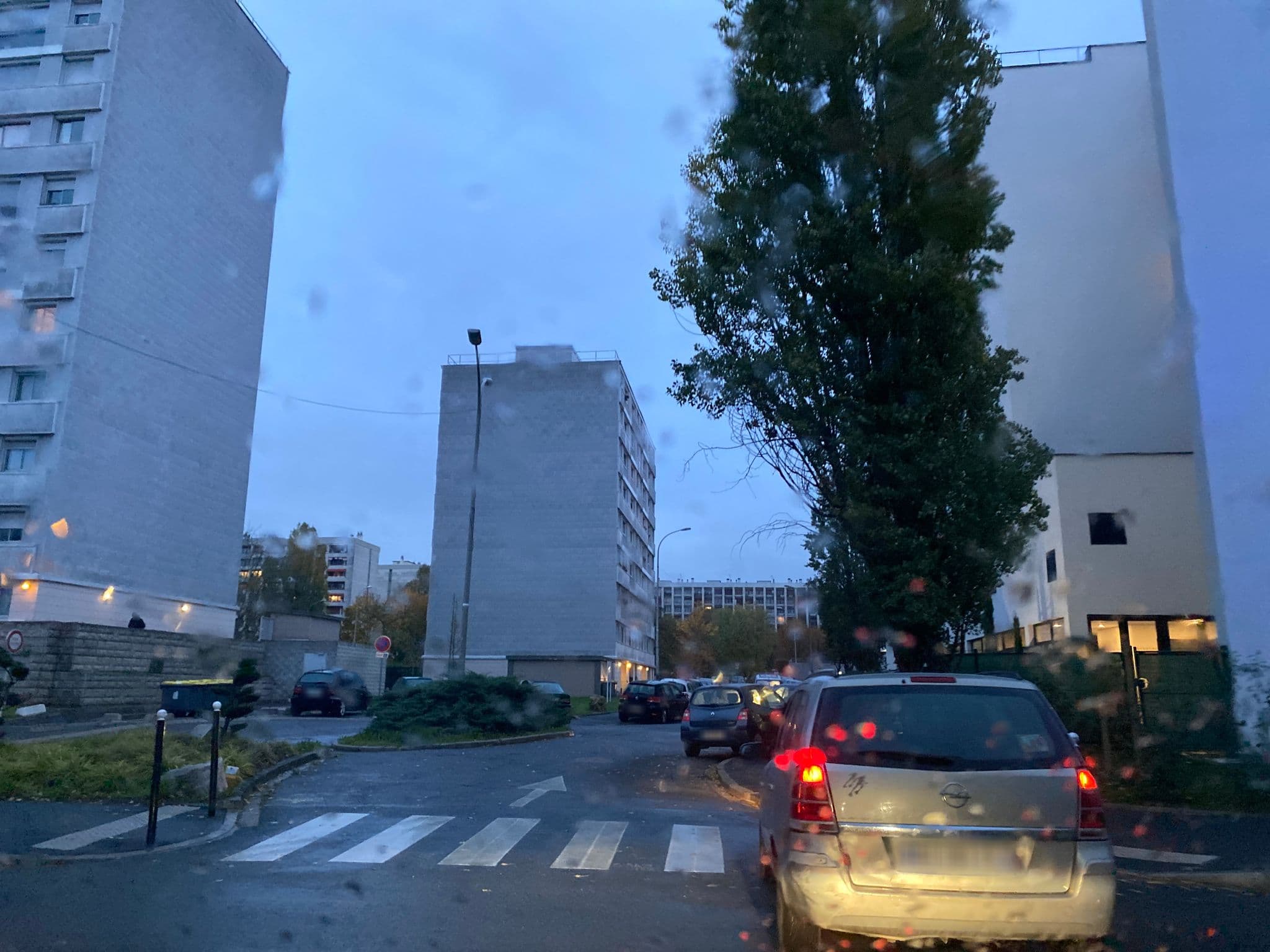 Street view near Hôtel Forest Hill, Meudon-la-Forêt — © fpm (CC BY-SA · Mapillary)