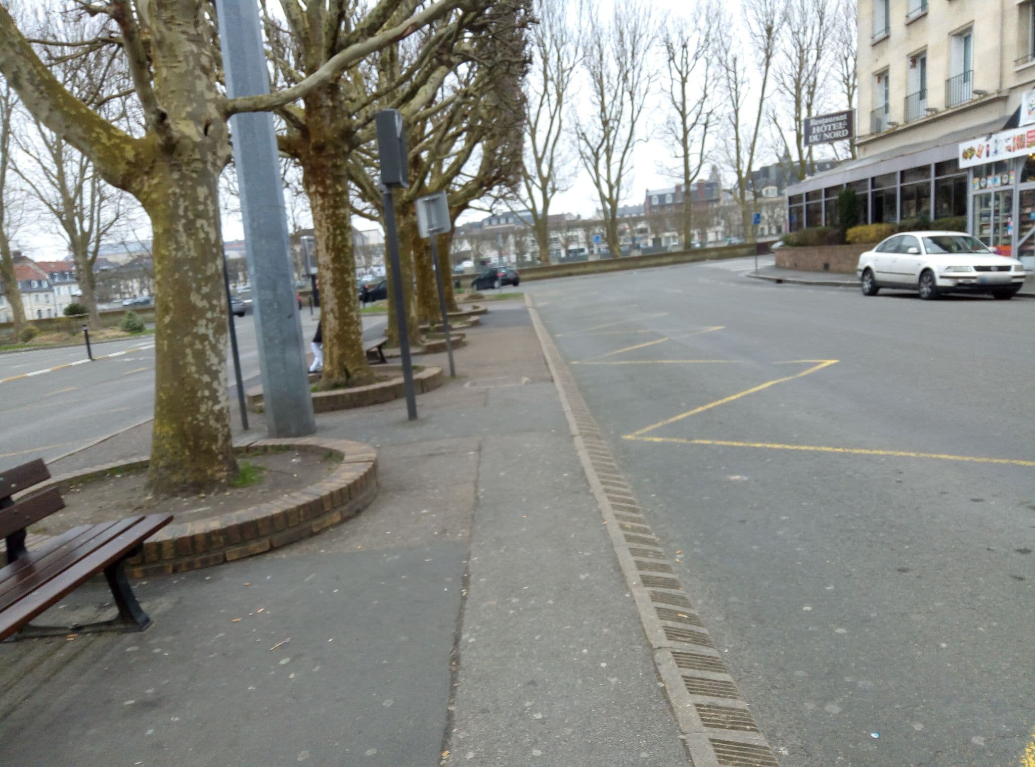 Street view near Hôtel du nord, Compiègne — © polyglot (CC BY-SA · Mapillary)