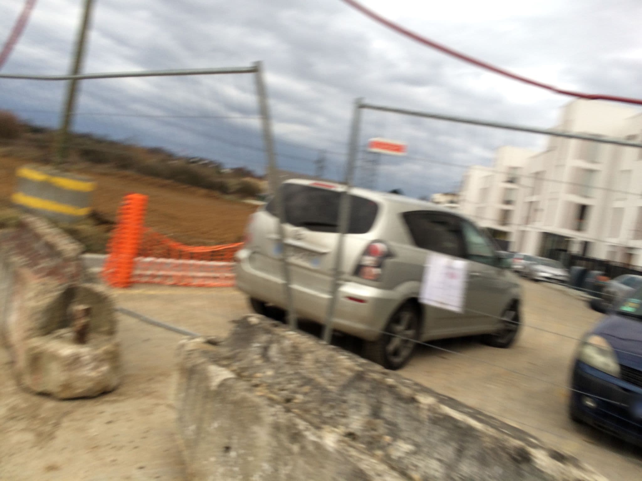 Street view near B&B HOTEL, Igny — © josmougn (CC BY-SA · Mapillary)