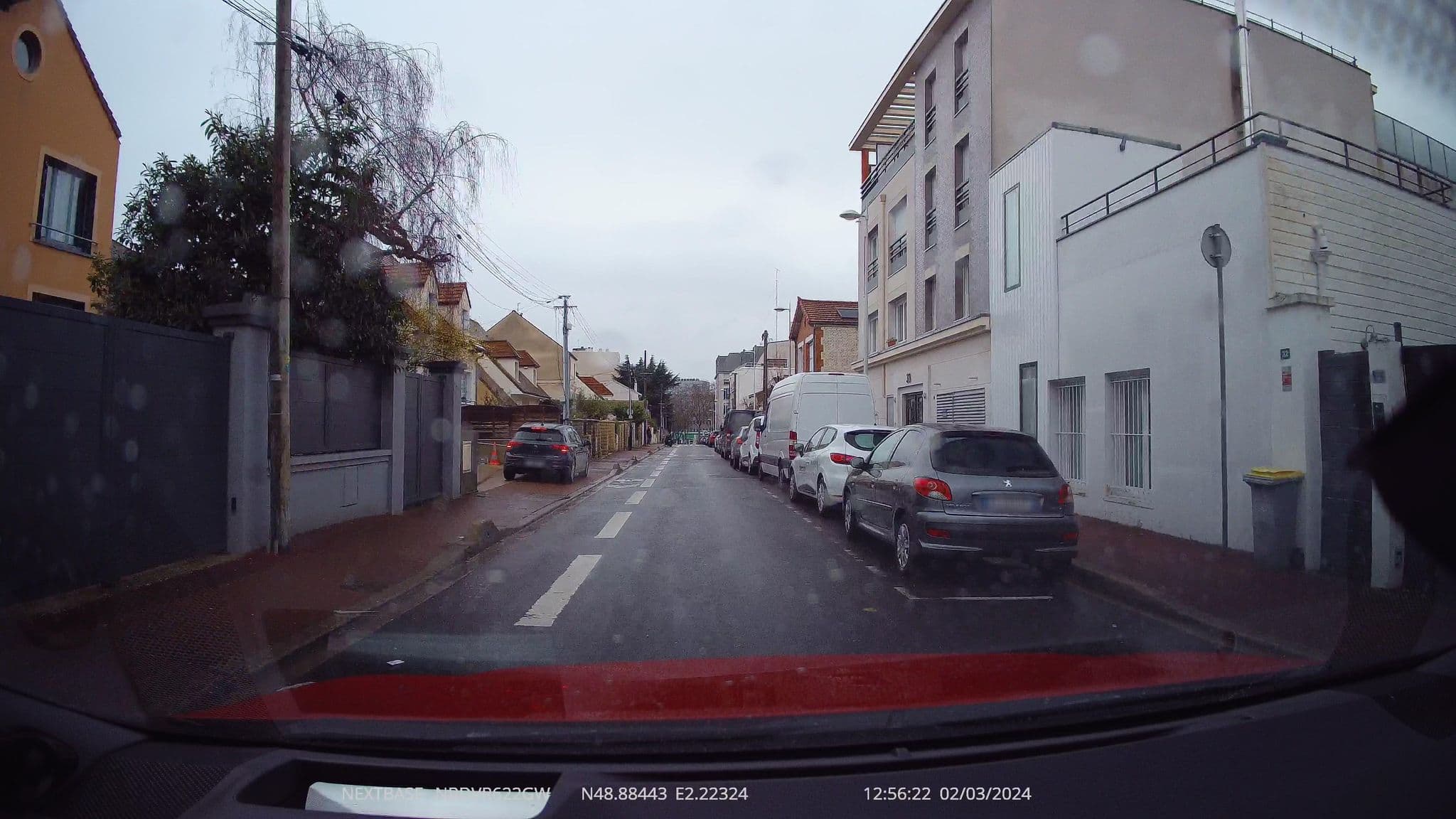 Street view near Gestion Hotelière L.S.F, Puteaux — © aerandir14 (CC BY-SA · Mapillary)