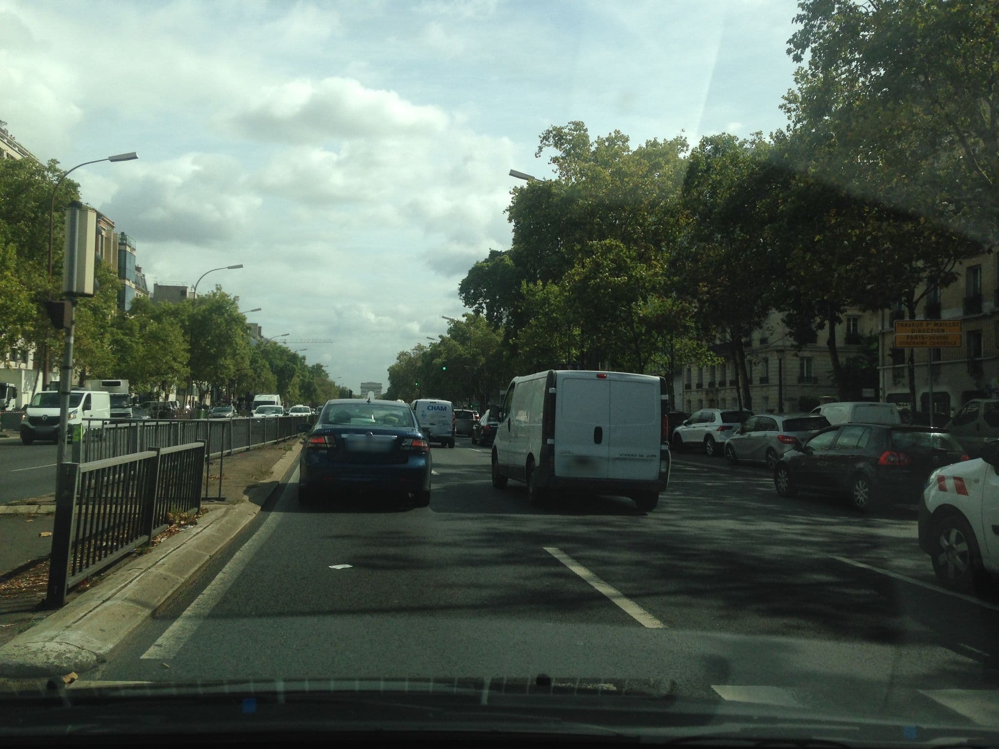Street view near Residhome Res Grande Arche, Neuilly-sur-Seine — © enka (CC BY-SA · Mapillary)