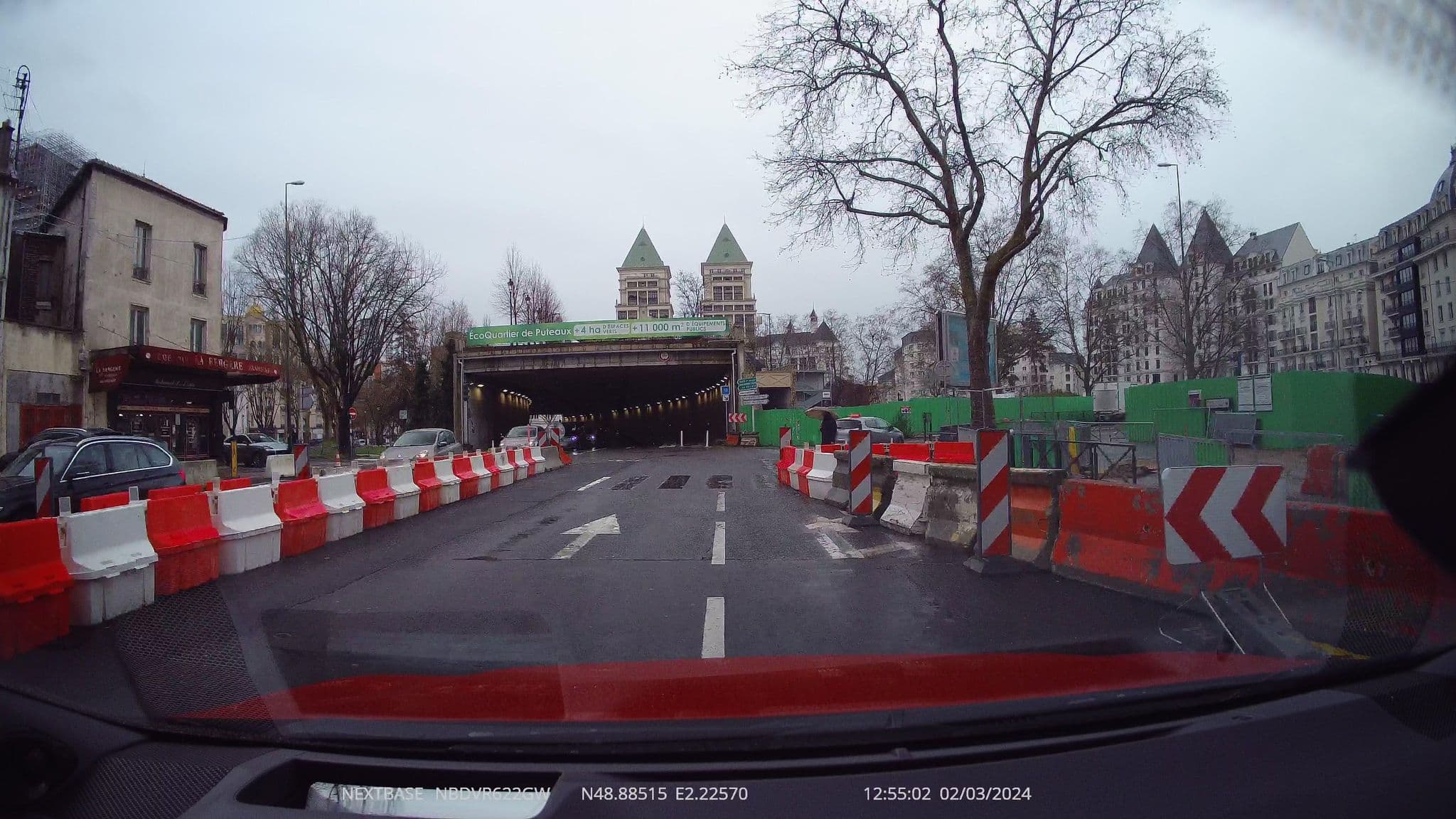 Street view near Hotel des Bergères, Puteaux — © aerandir14 (CC BY-SA · Mapillary)
