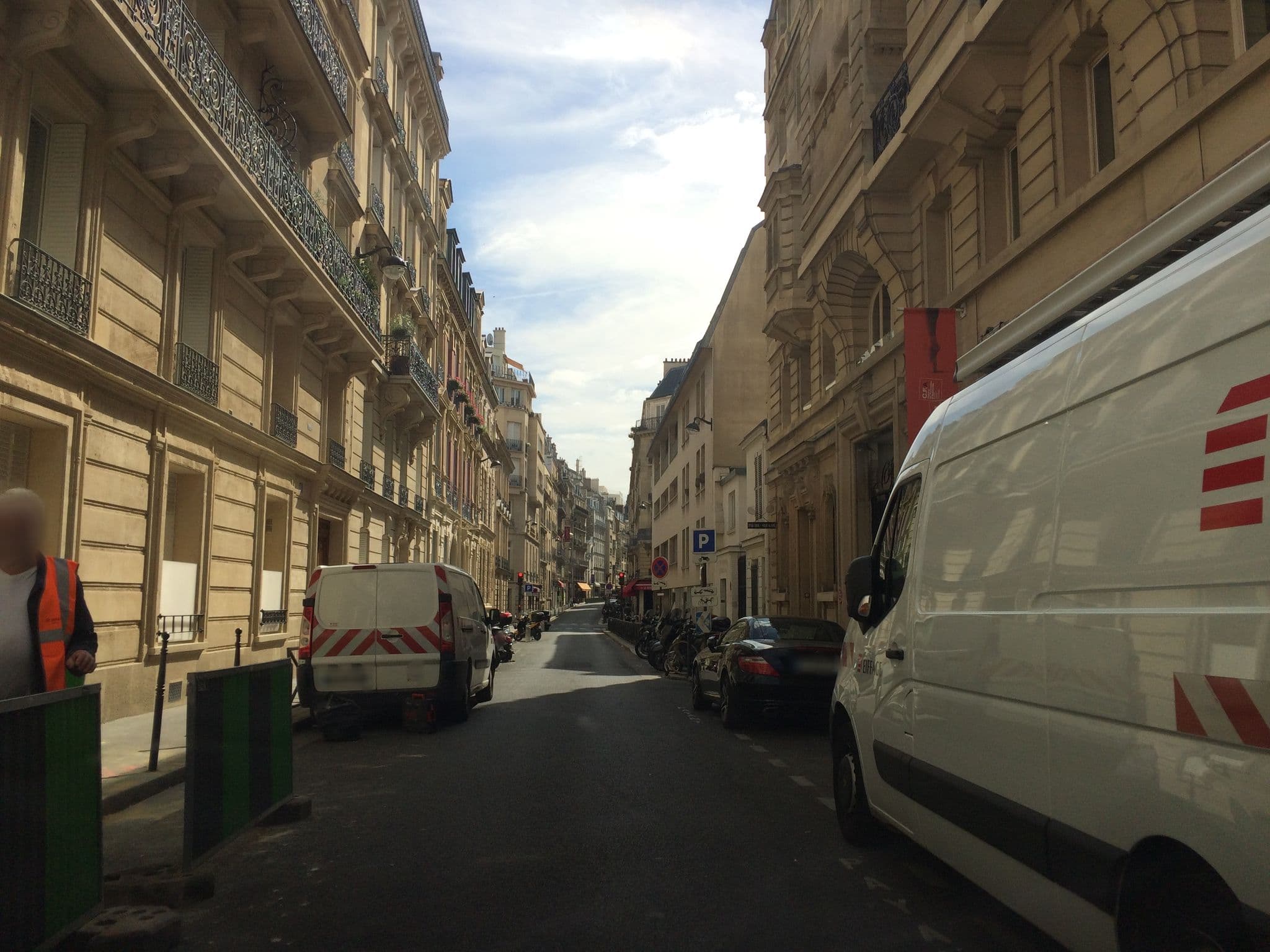 Street view near Hôtel Pastel Paris, Paris 16 Passy — © kartenville (CC BY-SA · Mapillary)