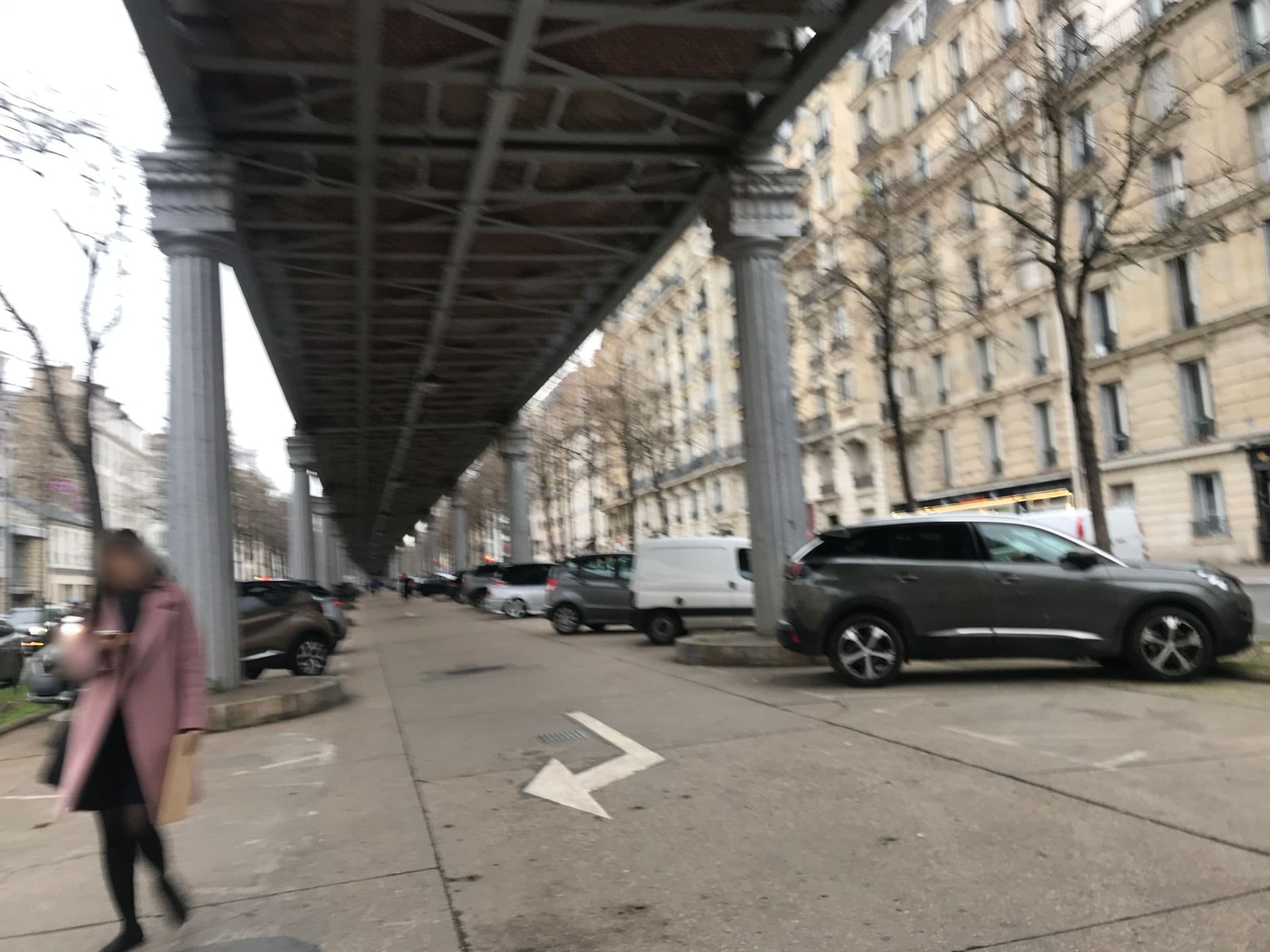 Street view near Paris-Hospitality, Paris 15 Vaugirard — © mat813 (CC BY-SA · Mapillary)
