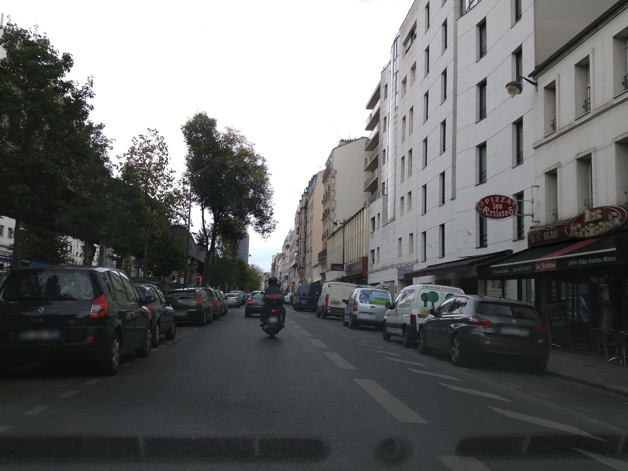 Street view near Waytostay, Paris 15 Vaugirard — © po_gregoire (CC BY-SA · Mapillary)