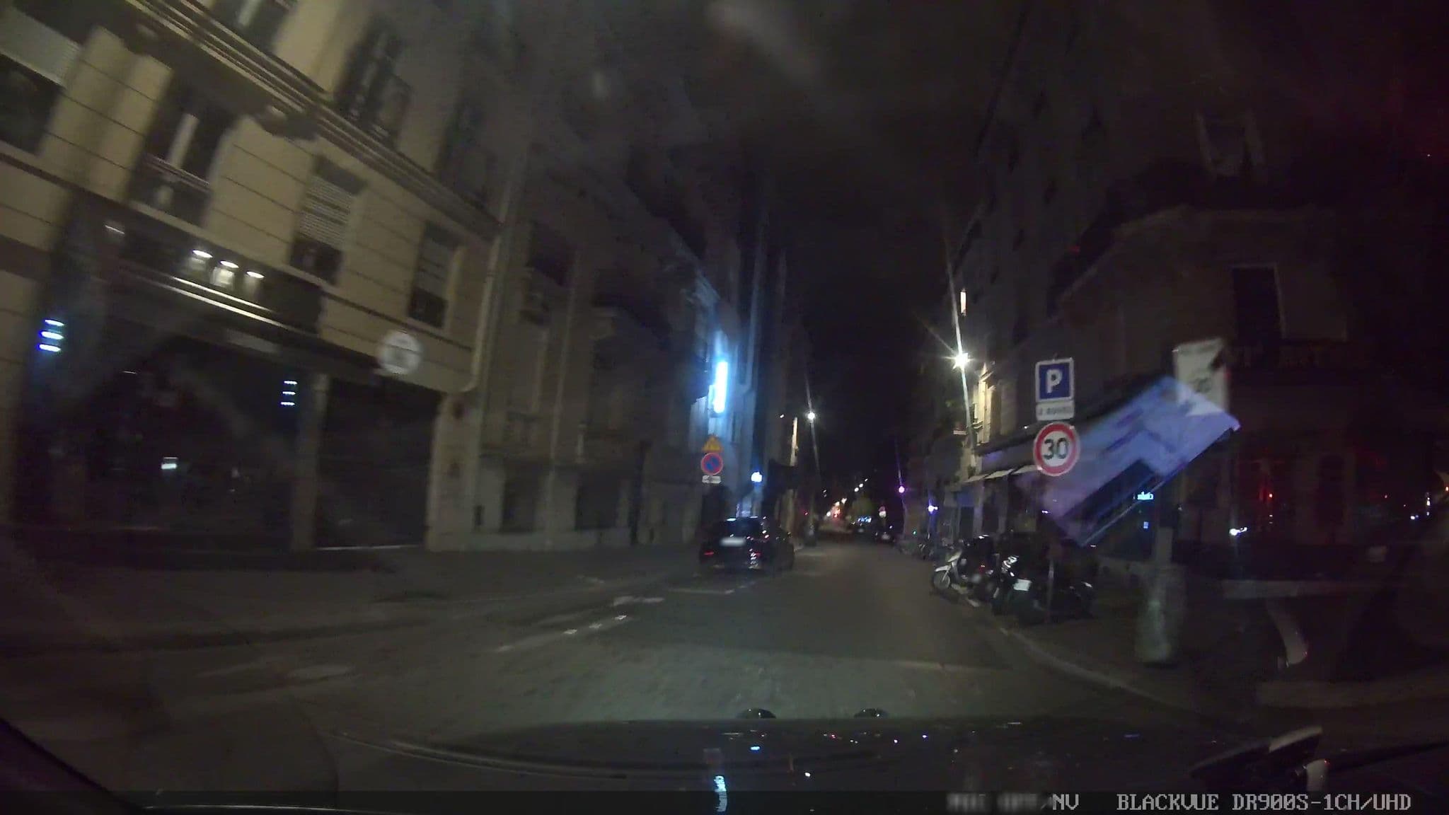 Street view near Citadines Trocadéro Paris, Paris 16 Passy — © grobin (CC BY-SA · Mapillary)