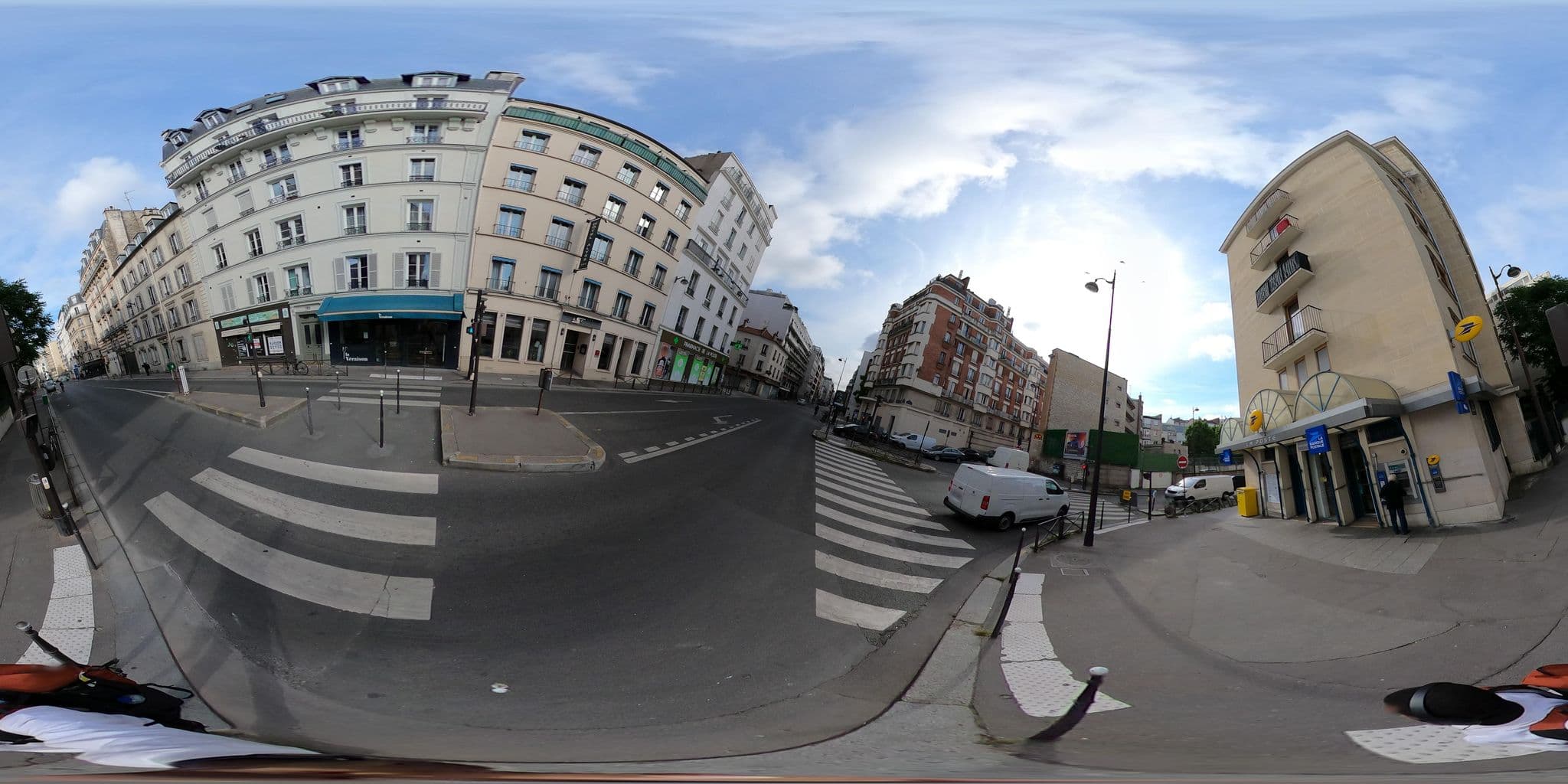 Street view near Hôtel Alyss Saphir Cambronne Eiffel, Paris 15 Vaugirard — © Harsake (CC BY-SA · Mapillary)