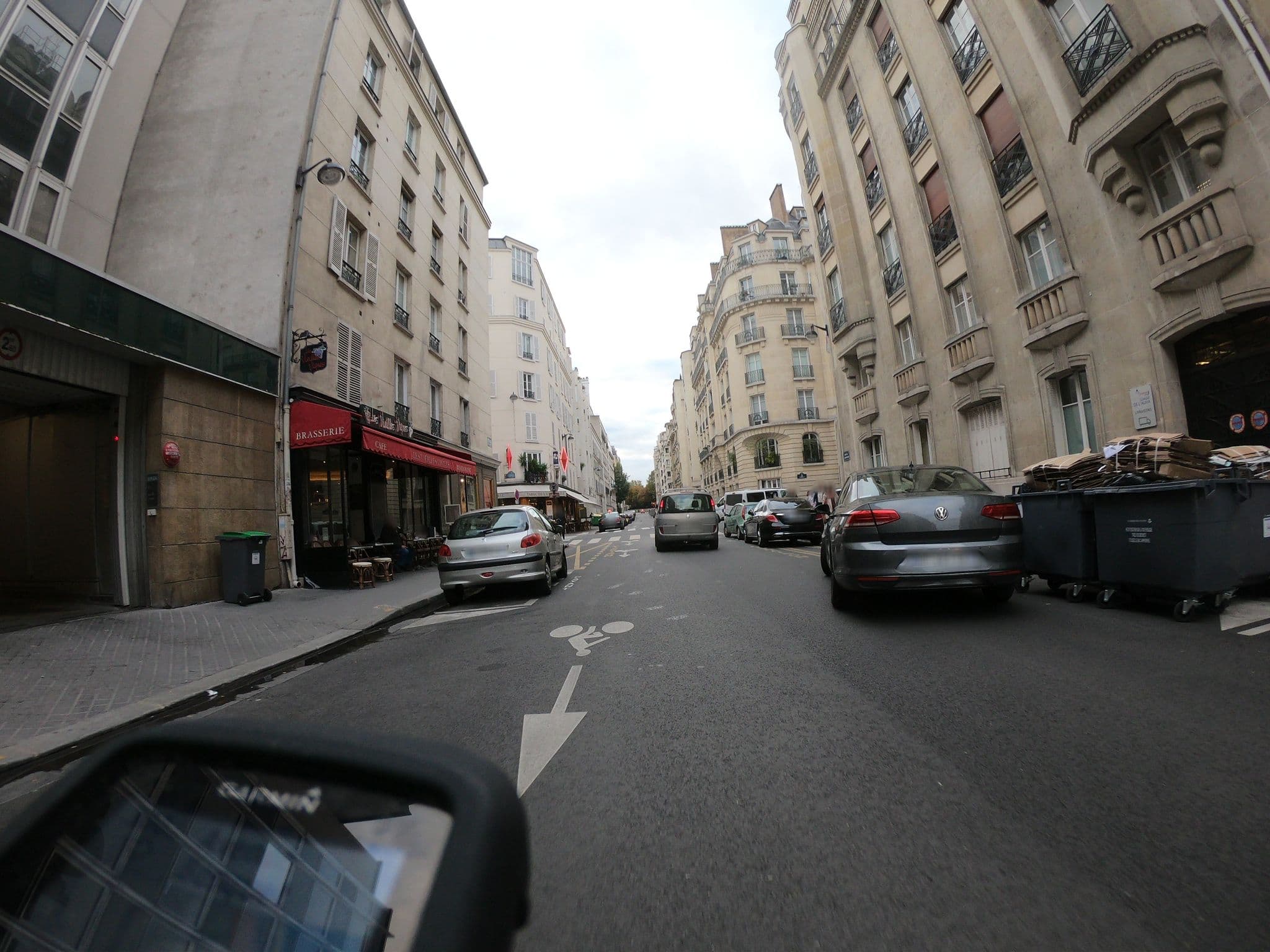 Street view near Studio, Paris 07 Palais-Bourbon — © htonchia (CC BY-SA · Mapillary)