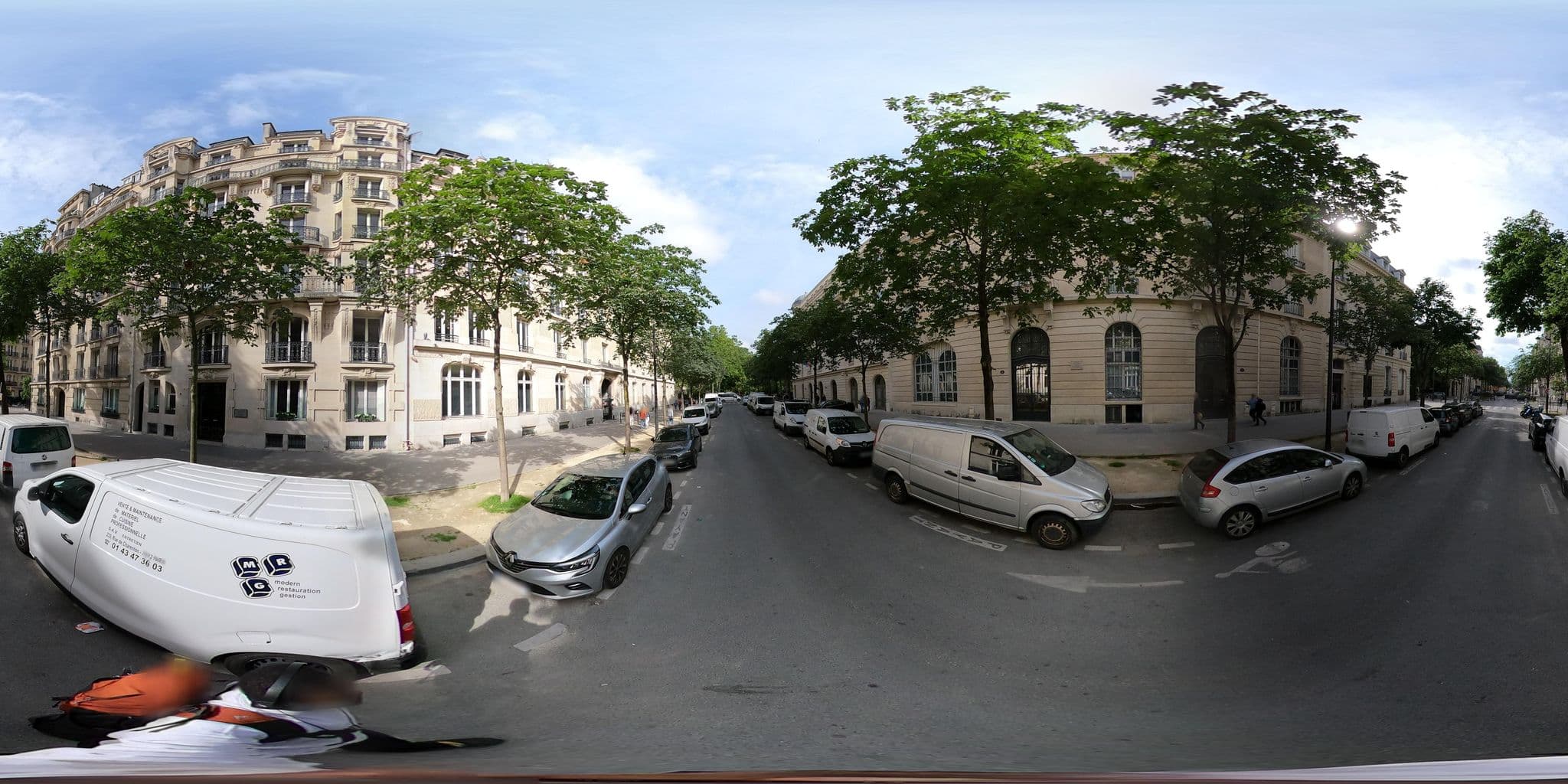 Street view near Residence Charles Floquet, Paris 16 Passy — © Harsake (CC BY-SA · Mapillary)