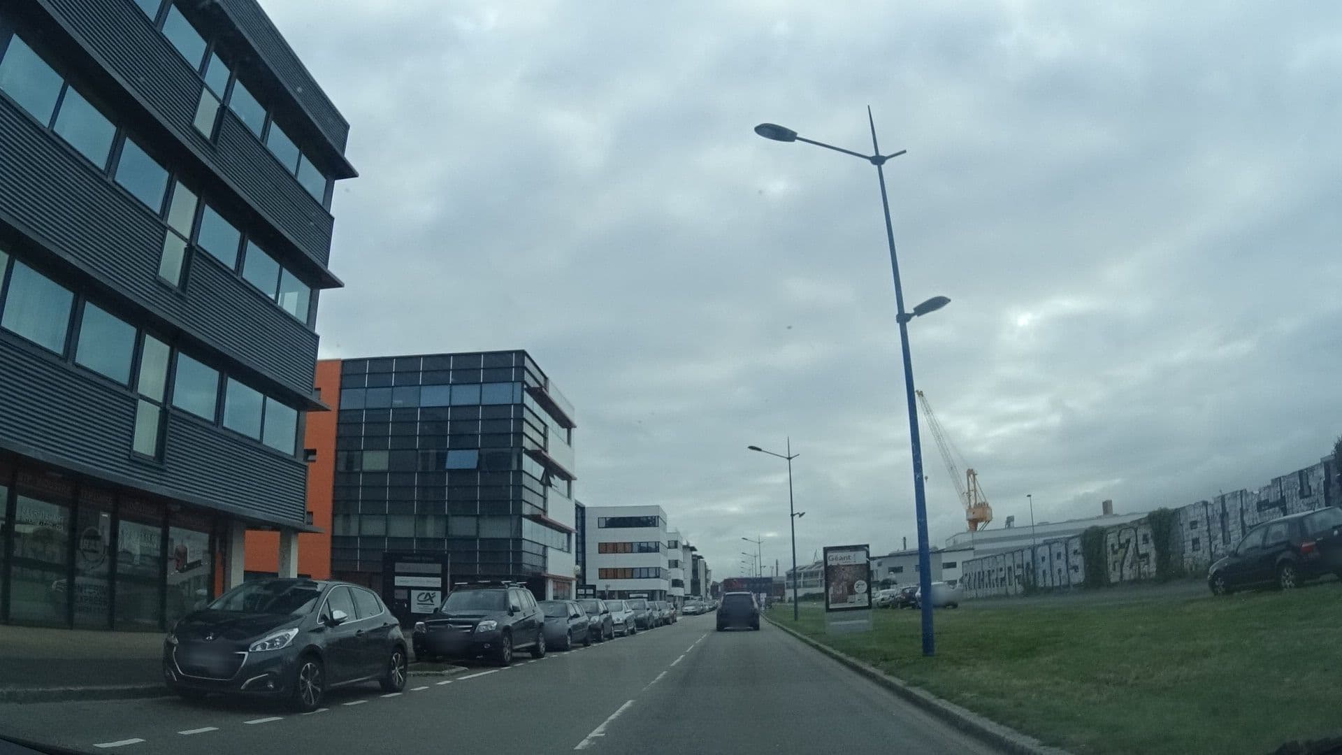 Street view near B&B Hôtel Brest Centre Port de Commerce, Brest — © ljbouere (CC BY-SA · Mapillary)