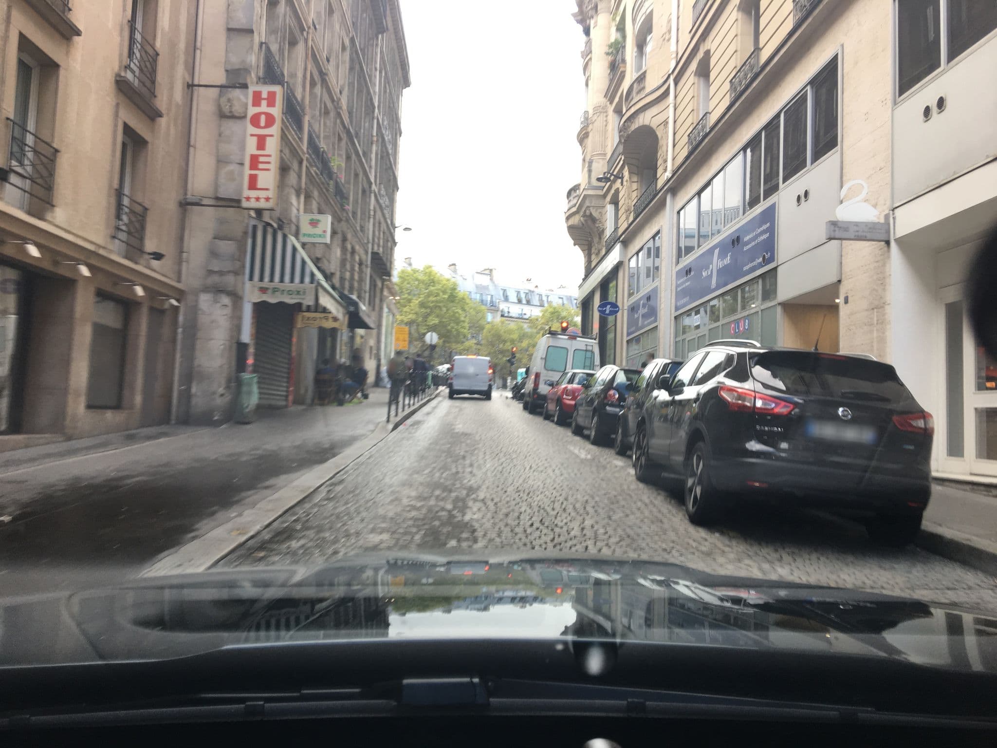 Street view near Hôtel Fertel Etoile, Paris 16 Passy — © kgvx (CC BY-SA · Mapillary)