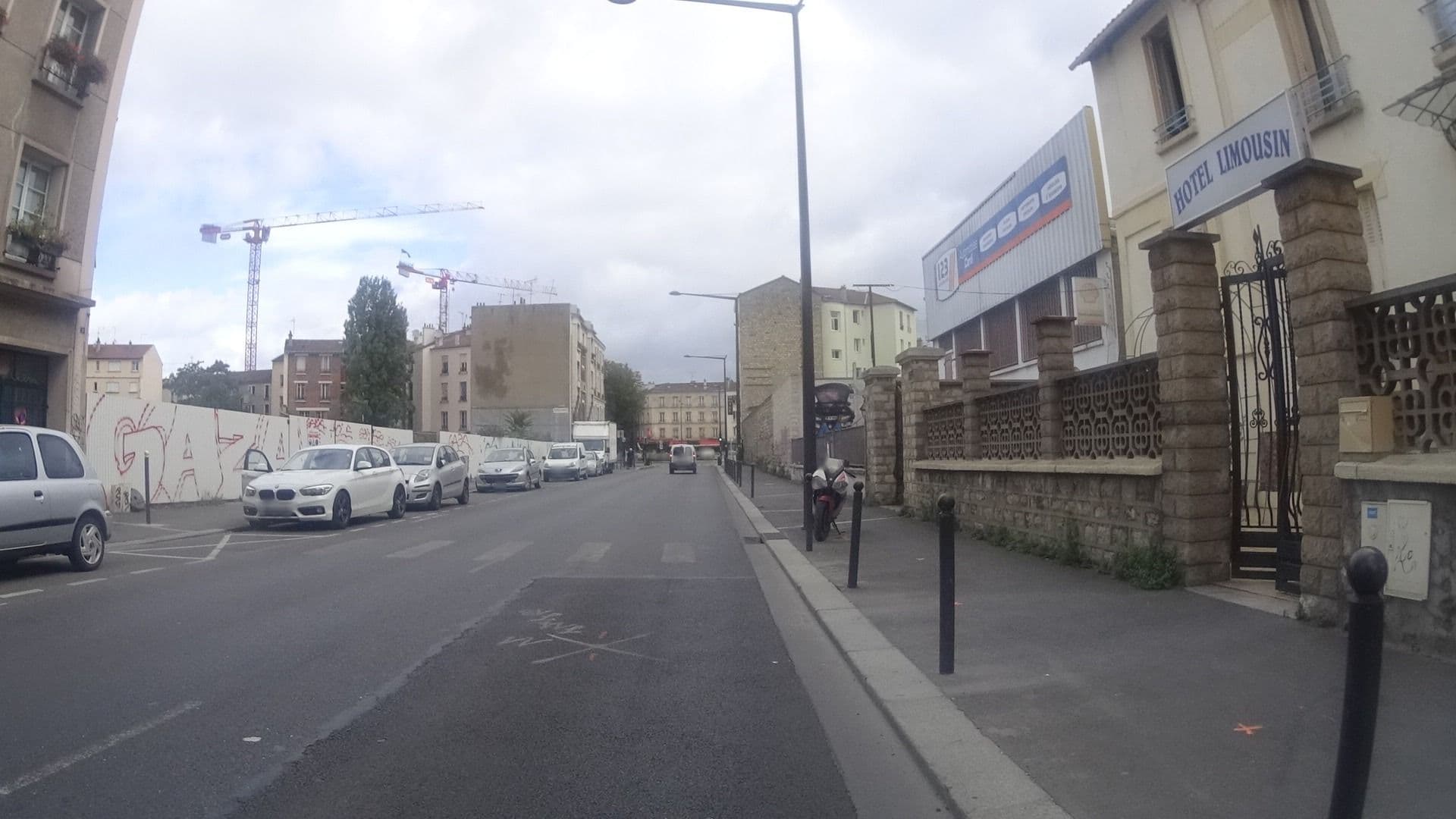 Street view near Hôtel Limousin, Charenton-le-Pont — © ramap (CC BY-SA · Mapillary)