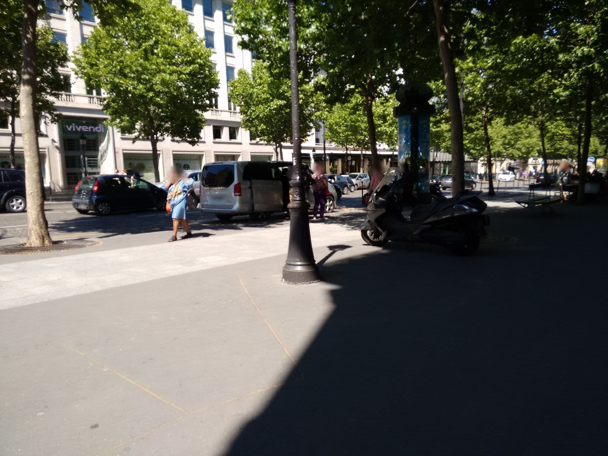Street view near Waytostay, Paris 08 Élysée — © jglacerda (CC BY-SA · Mapillary)