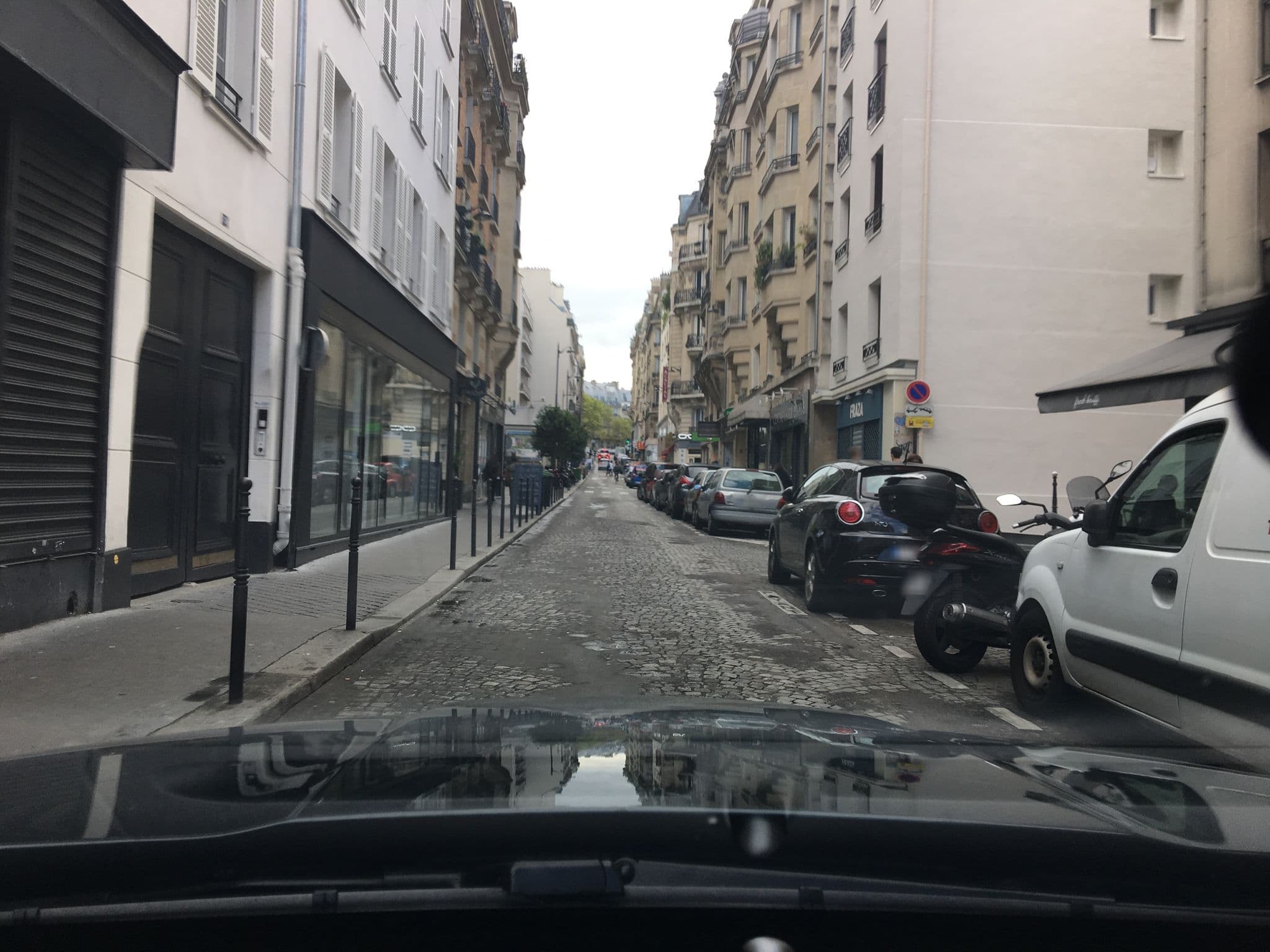 Street view near ELSA Hôtel Paris, Paris 16 Passy — © kgvx (CC BY-SA · Mapillary)