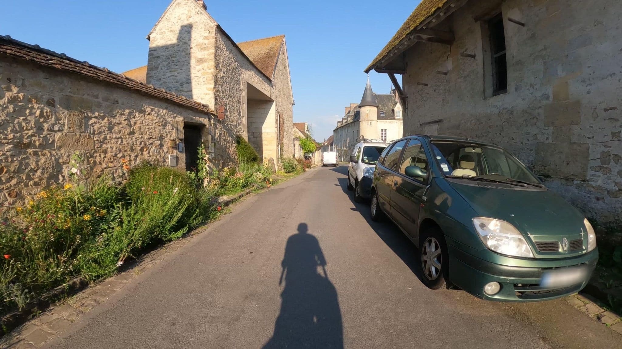 Street view near Domaine Du Croix Saint Vexin, Vigny — © Nzau (CC BY-SA · Mapillary)