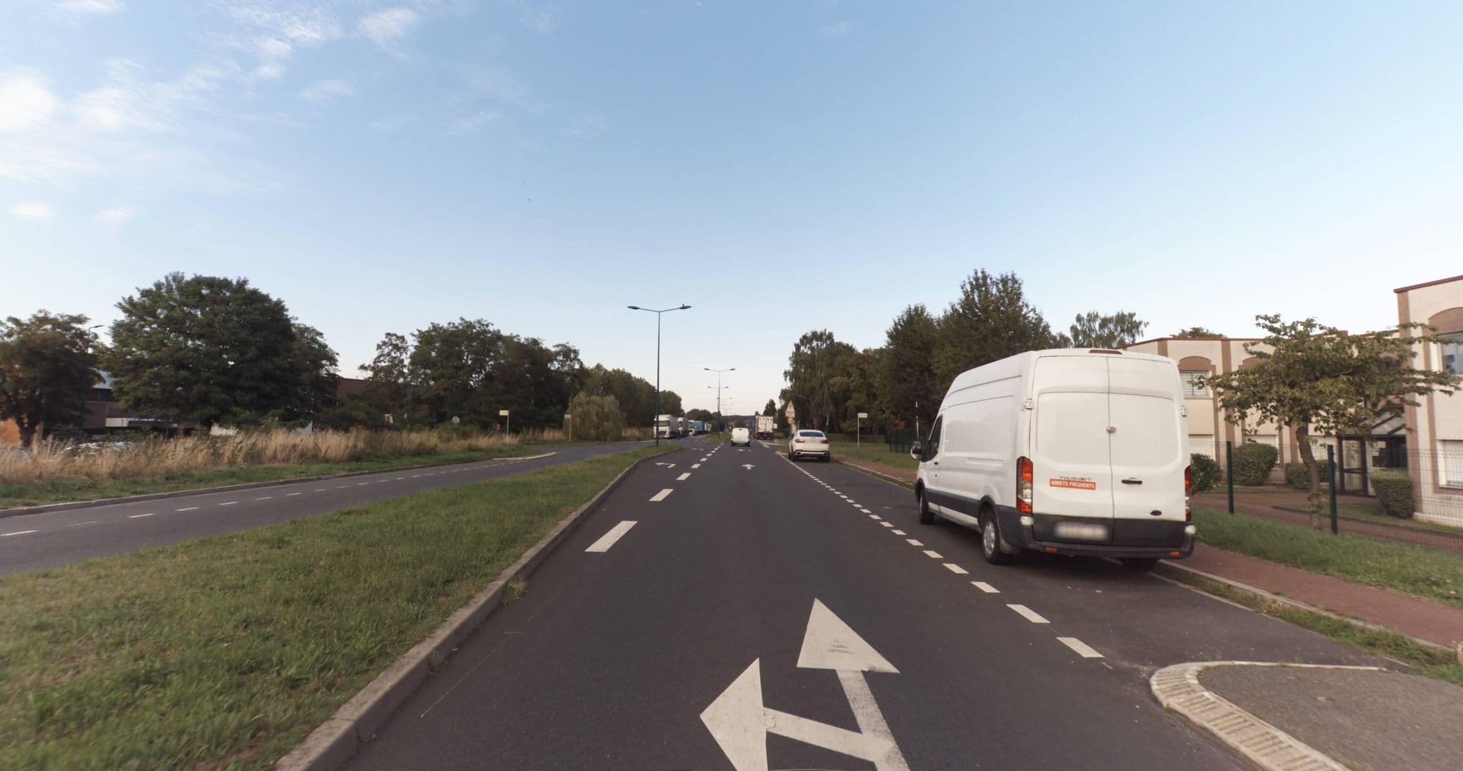 Street view near Hôtel Grill les Balladins, Saint-Ouen-l'Aumône — © service_geomatique (CC BY-SA · Mapillary)