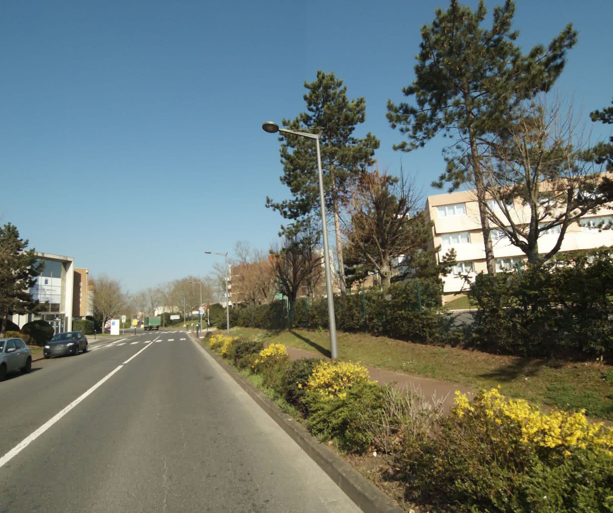 Street view near B&B Hôtel, Cergy — © sogefi (CC BY-SA · Mapillary)