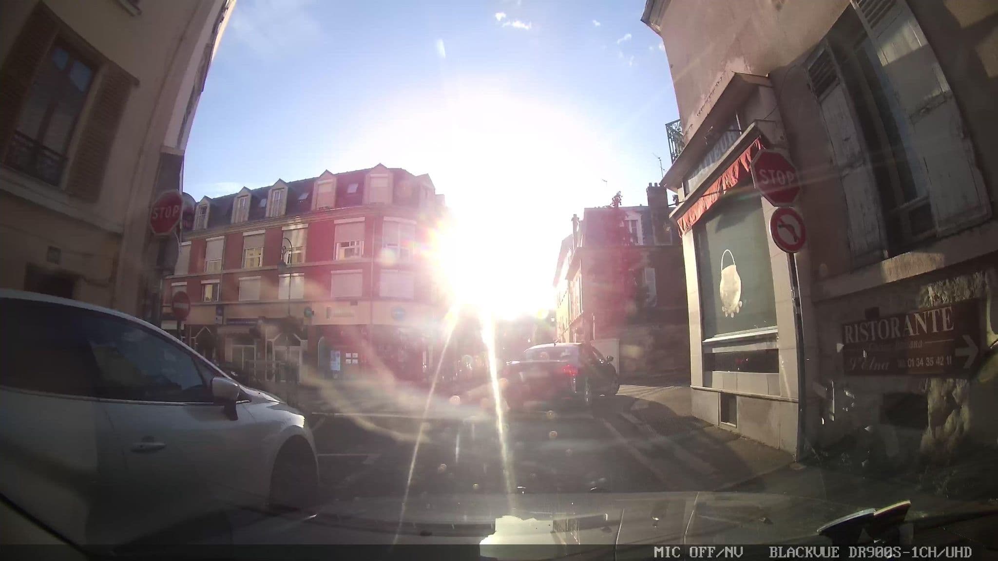 Street view near Abderrahmani Akli, Pontoise — © grobin (CC BY-SA · Mapillary)