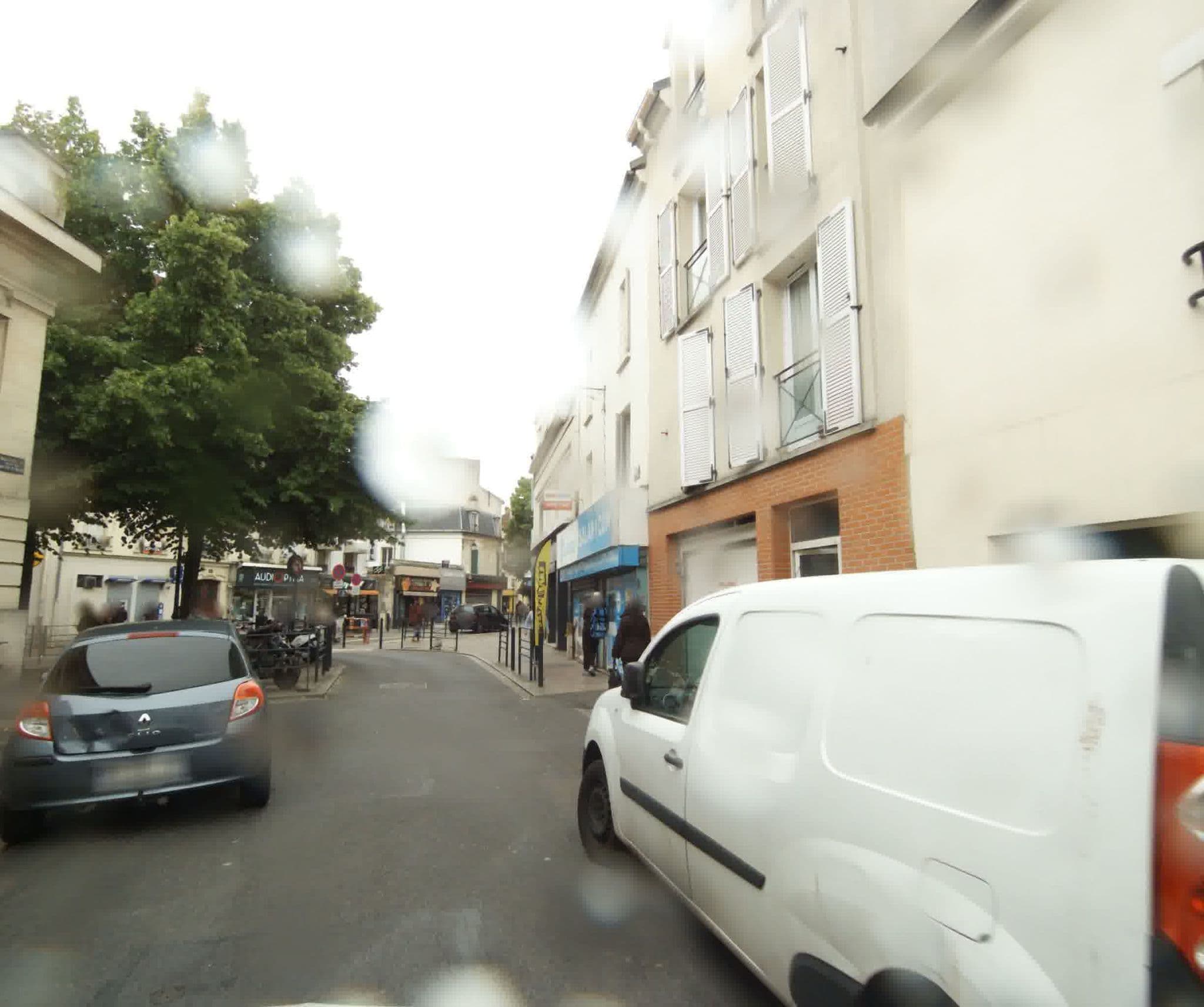 Street view near Medhmed Mostafa, Argenteuil — © sogefi (CC BY-SA · Mapillary)