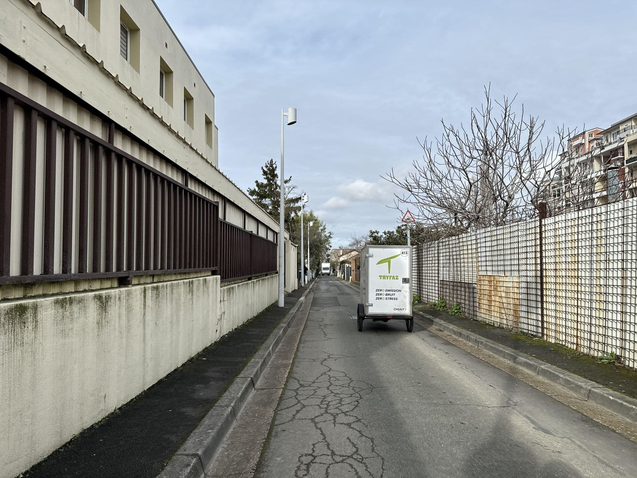 Street view near Nanterre Apartment, La Defense — © pvk (CC BY-SA · Mapillary)