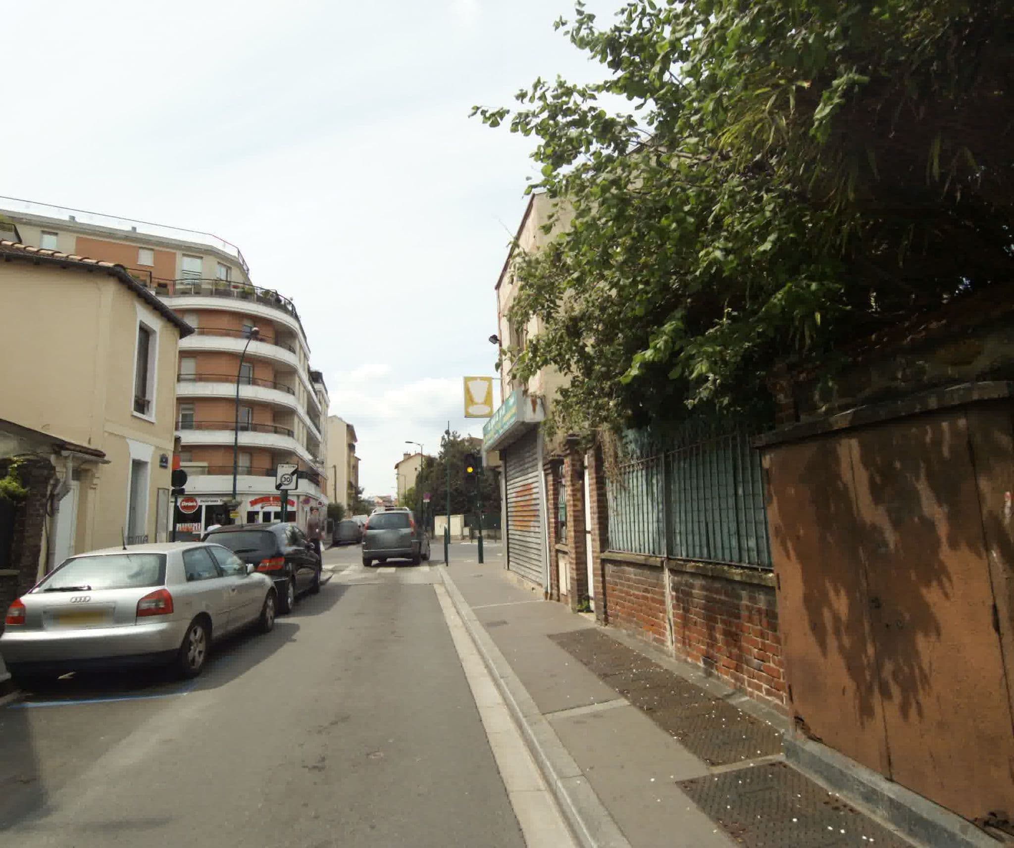 Street view near Les Champarons, Bois-Colombes — © sogefi (CC BY-SA · Mapillary)
