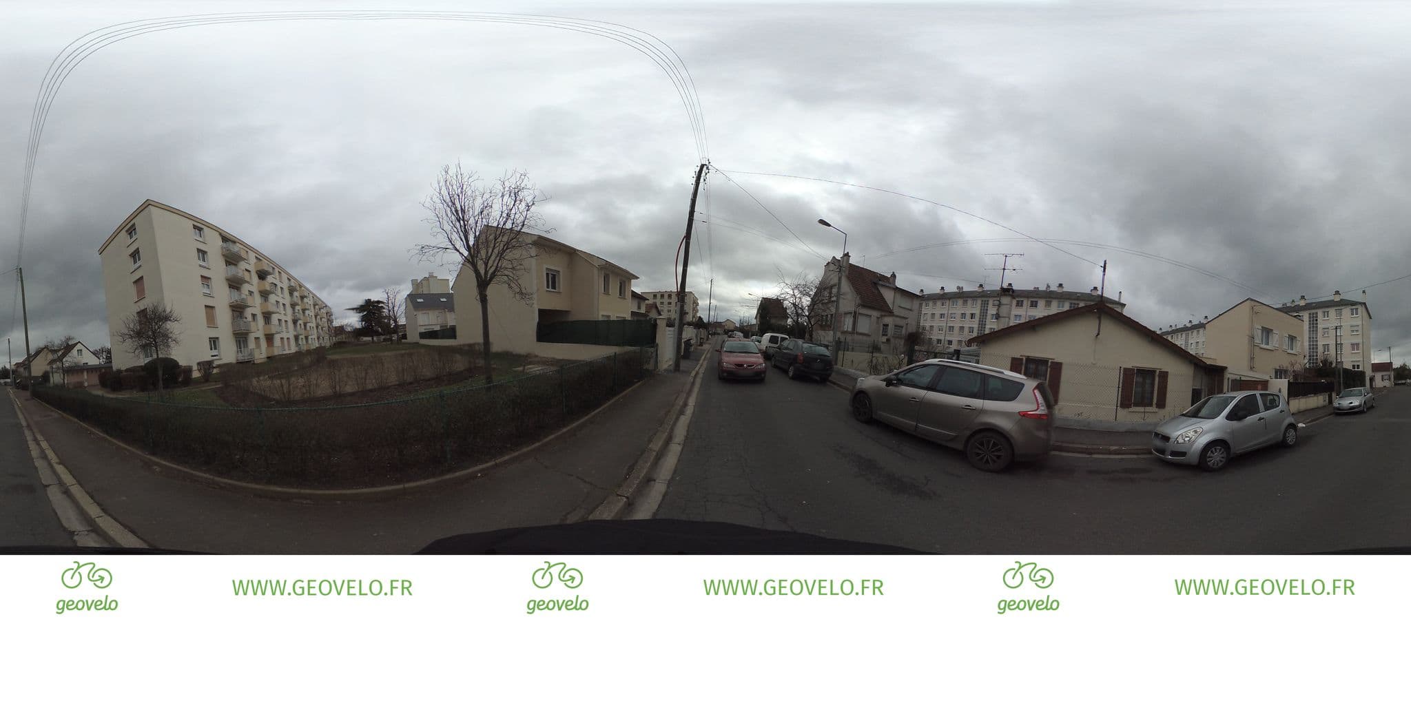 Street view near IFF Gestion, Houilles — © simon_geovelo (CC BY-SA · Mapillary)