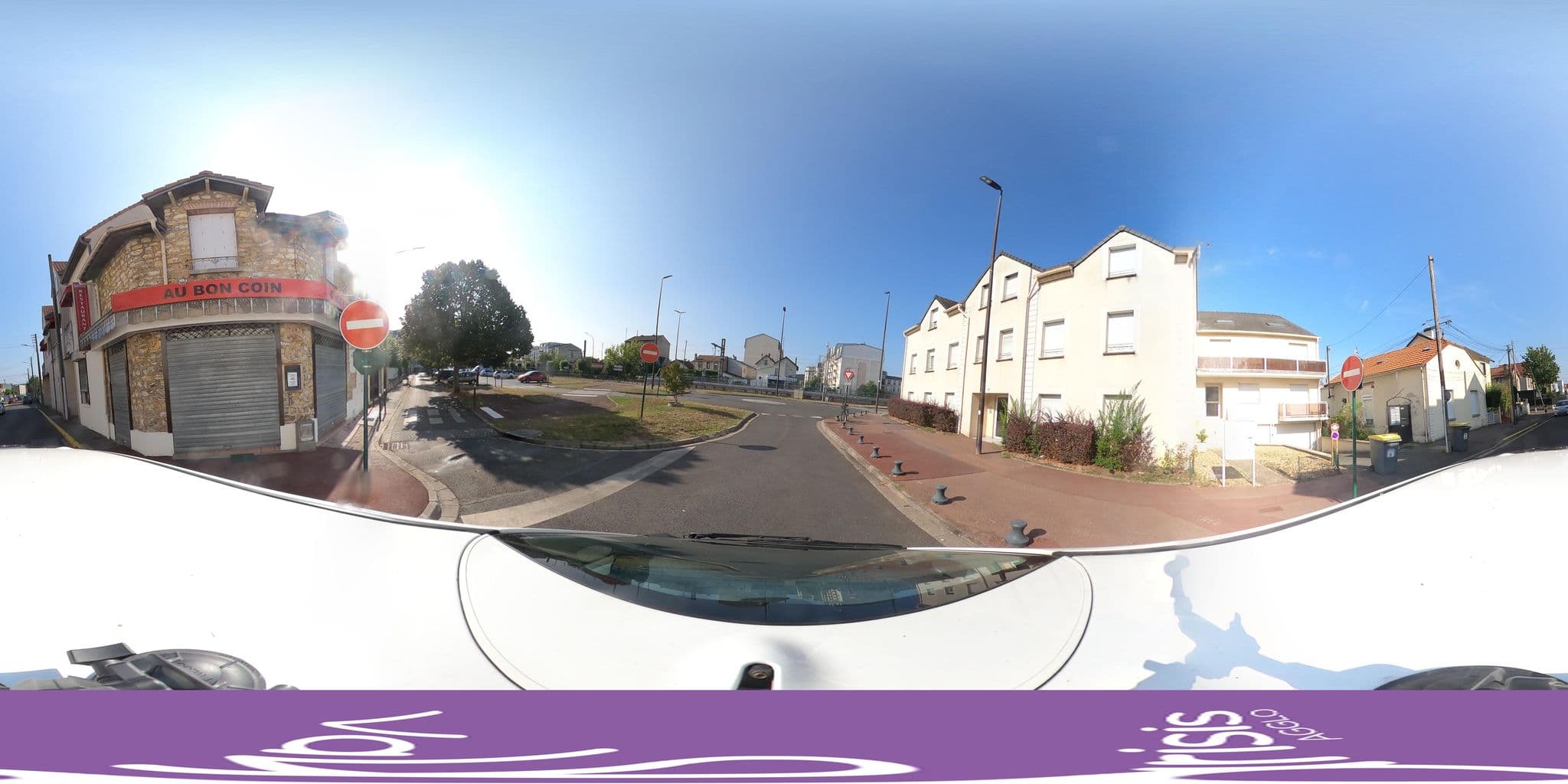 Street view near Porcheur Pierre, Le Plessis-Bouchard — © sigCAVP (CC BY-SA · Mapillary)