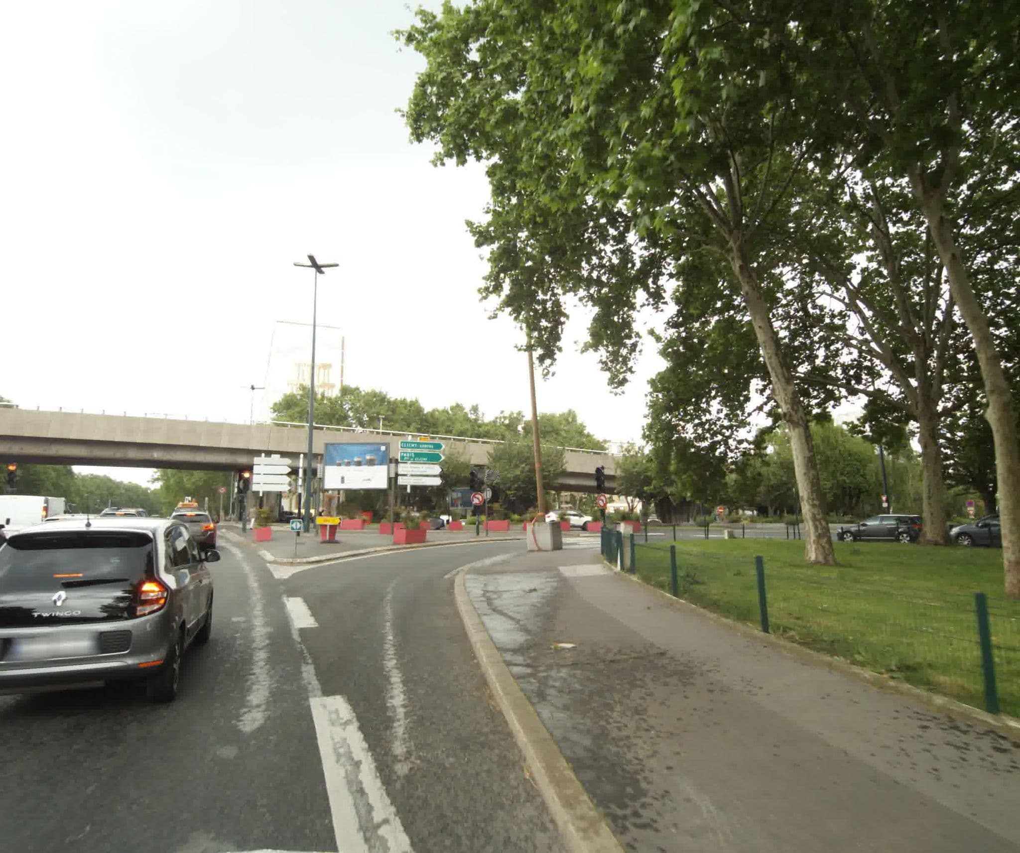 Street view near Bureaux, Clichy — © sogefi (CC BY-SA · Mapillary)