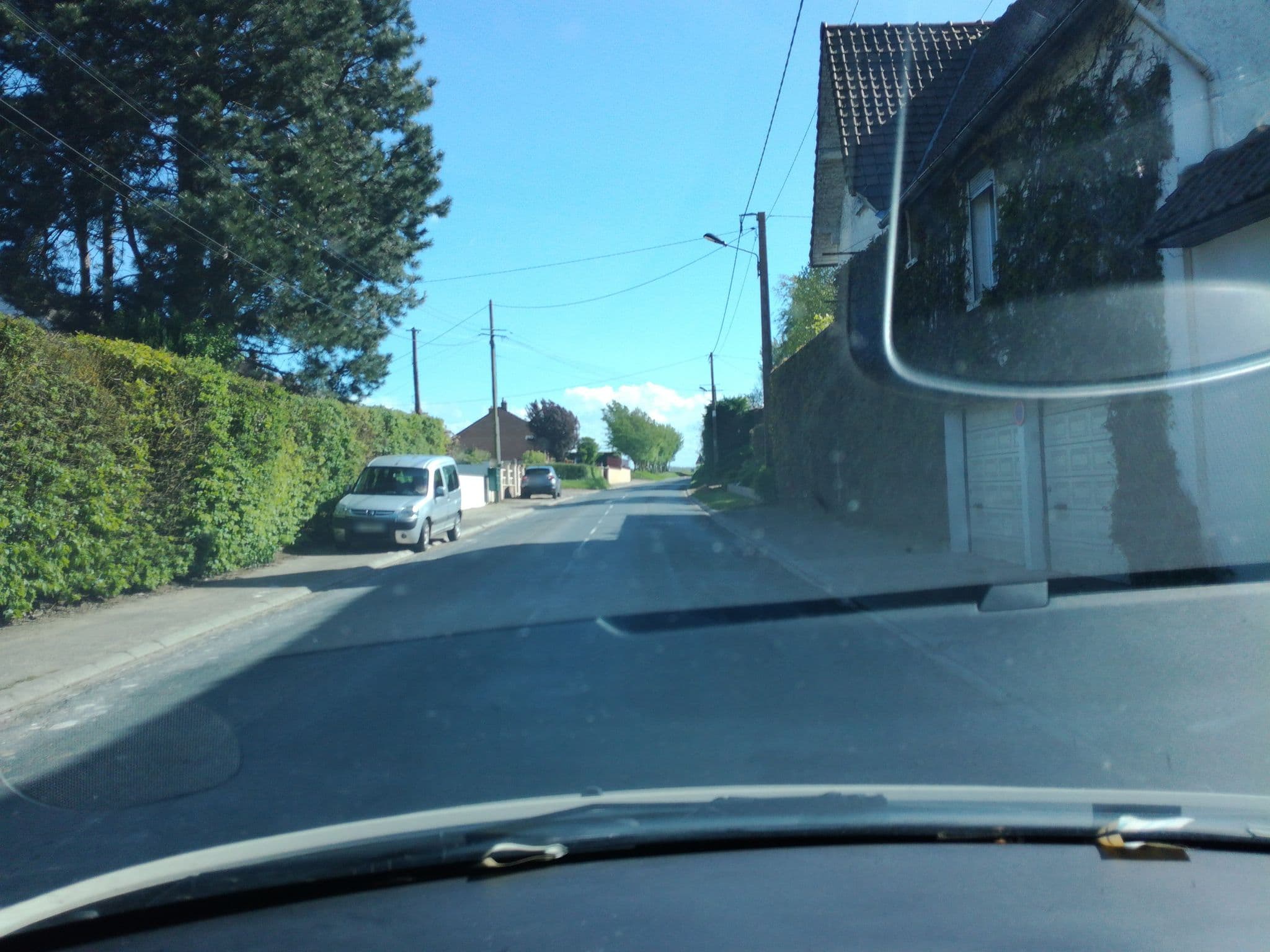 Street view near Hugot Jacques, Fressenneville — © baptistemm (CC BY-SA · Mapillary)
