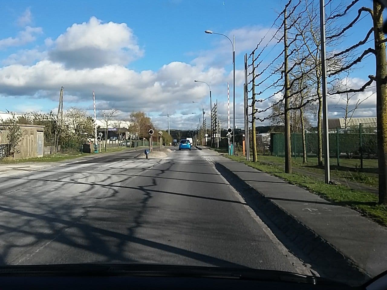 Street view near Euromur, Poulainville — © foxandpotatoes (CC BY-SA · Mapillary)