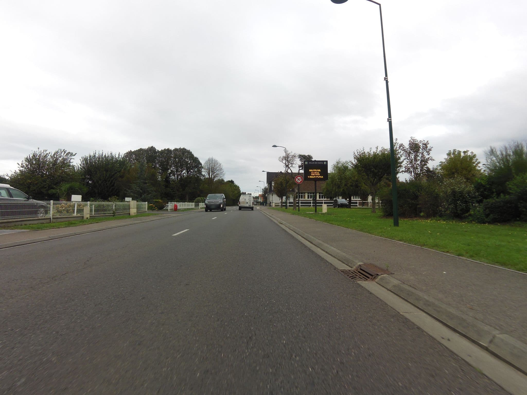 Street view near Auberge de la Renaissance, Cucq — © hamlet (CC BY-SA · Mapillary)