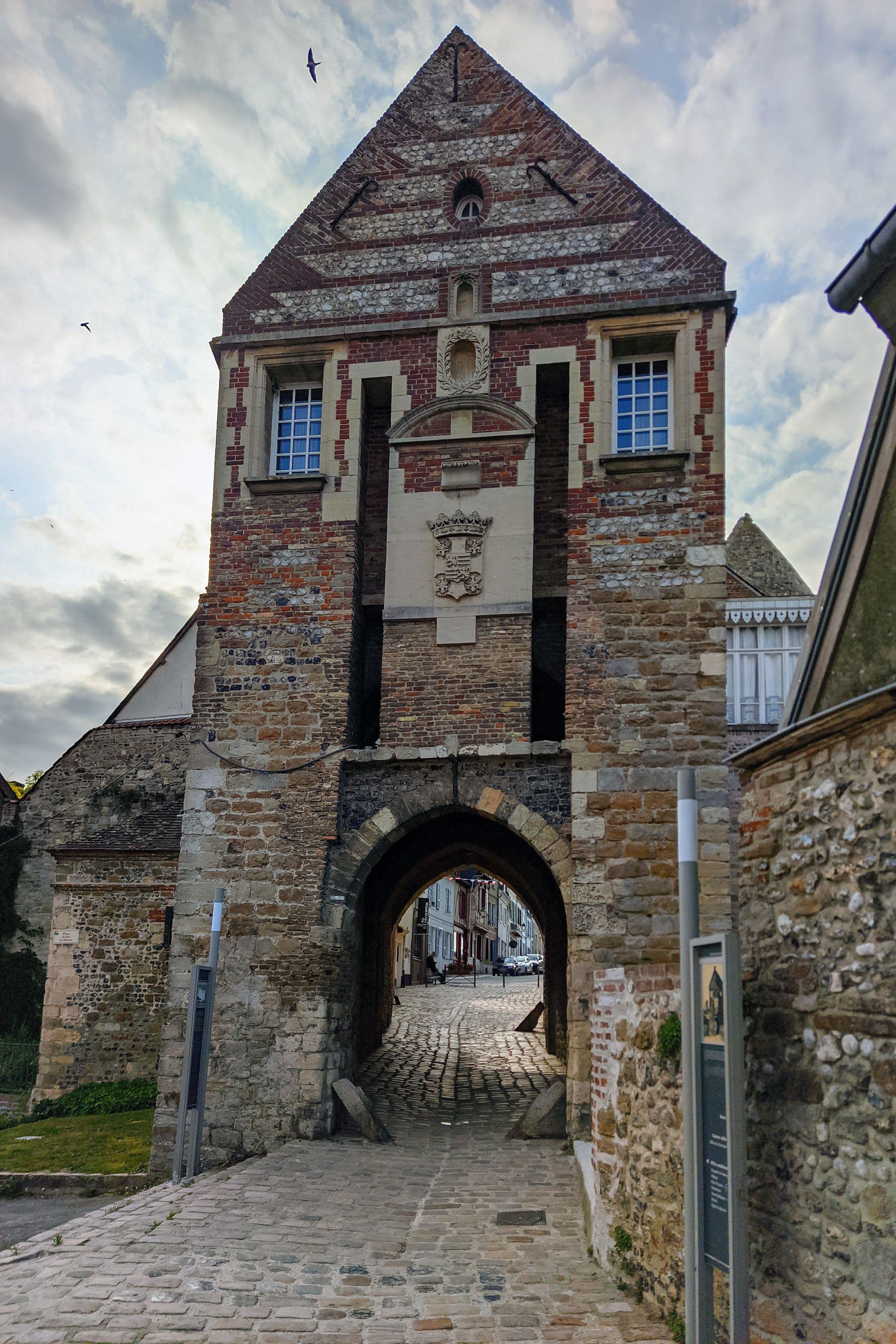 Street view near Boisfontaine, Saint-Valery-sur-Somme — © km2bp (CC BY-SA · Mapillary)