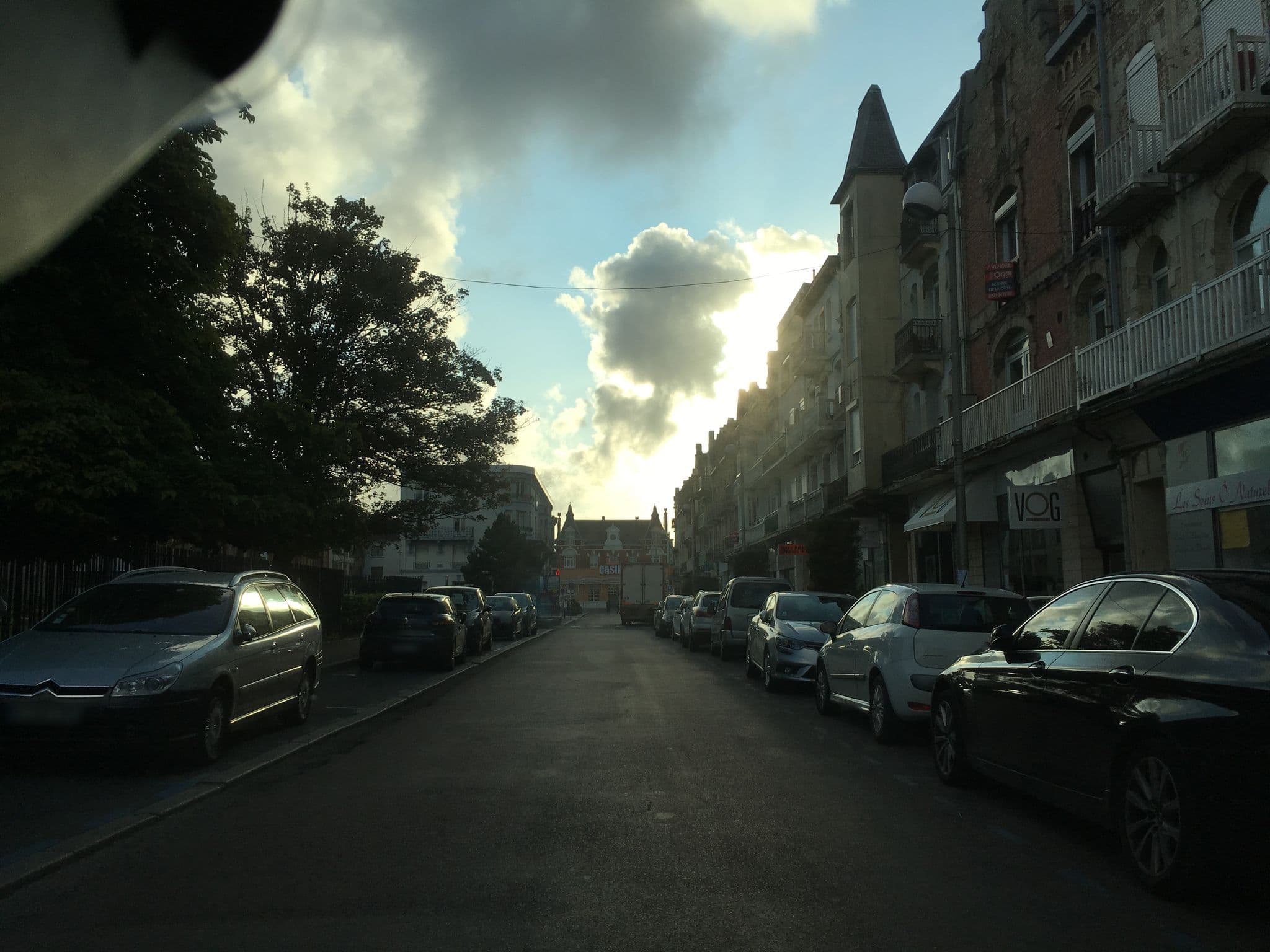 Street view near Hotel Le Voltaire, Berck-Plage — © dschuwa (CC BY-SA · Mapillary)