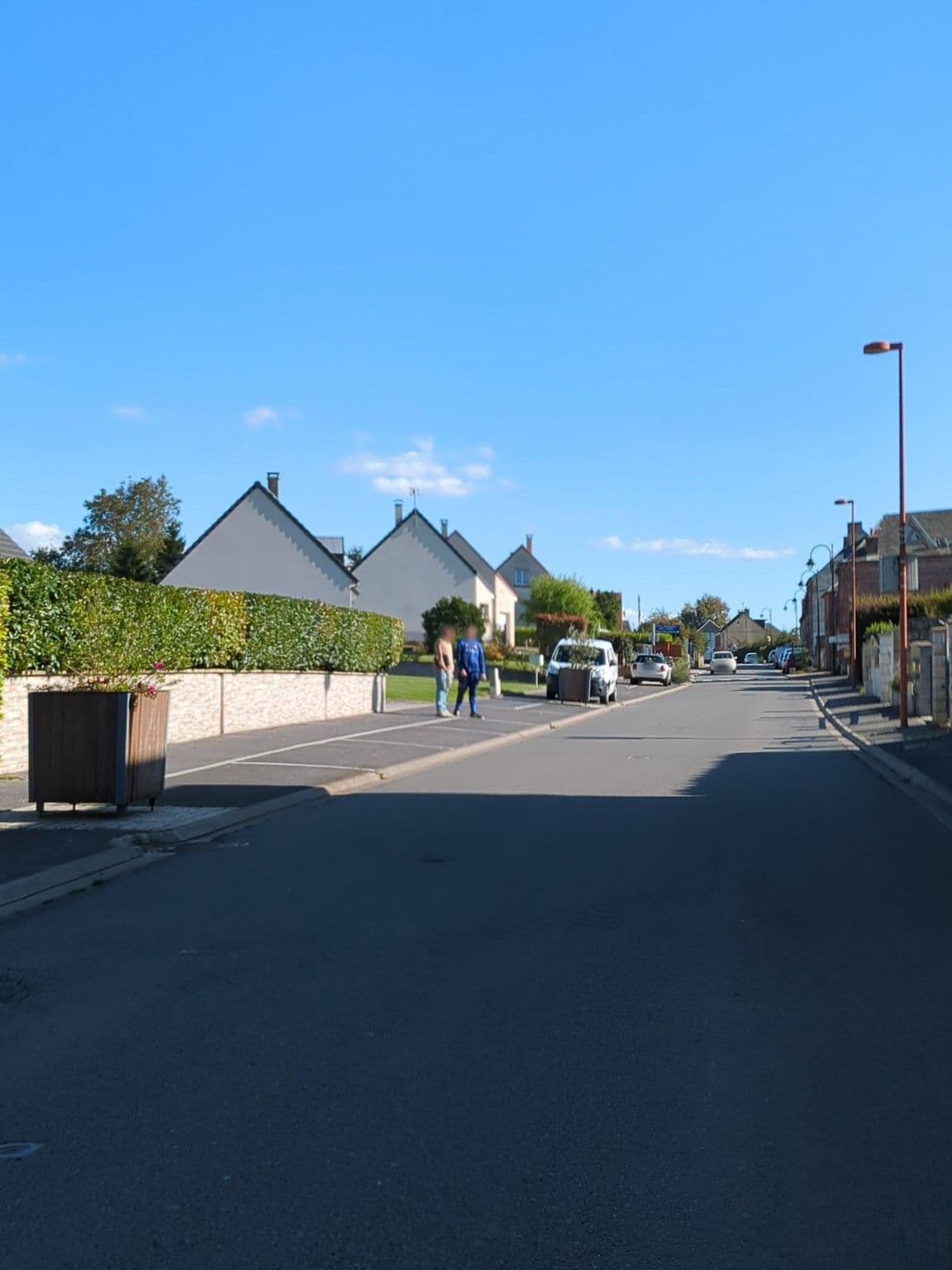 Street view near Chambre d'Hôte et Roulotte du Catelet, Fressenneville — © didier2020 (CC BY-SA · Mapillary)