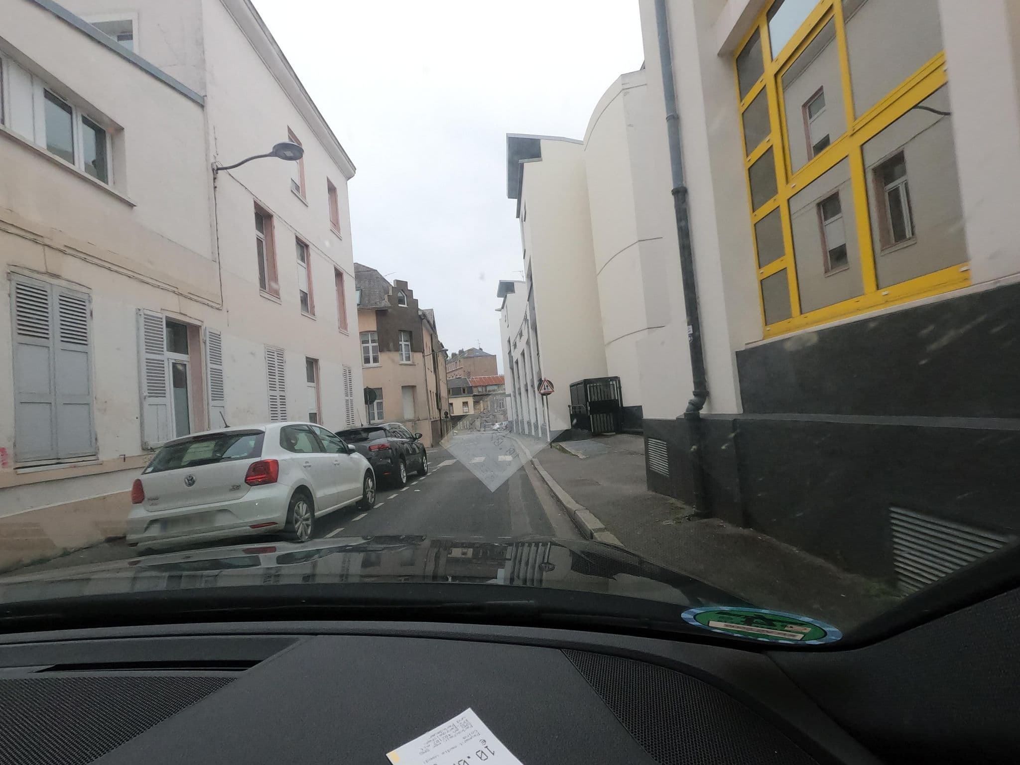 Street view near Résidence le 23 Amiens Centre, Amiens — © saschahaberkorn (CC BY-SA · Mapillary)