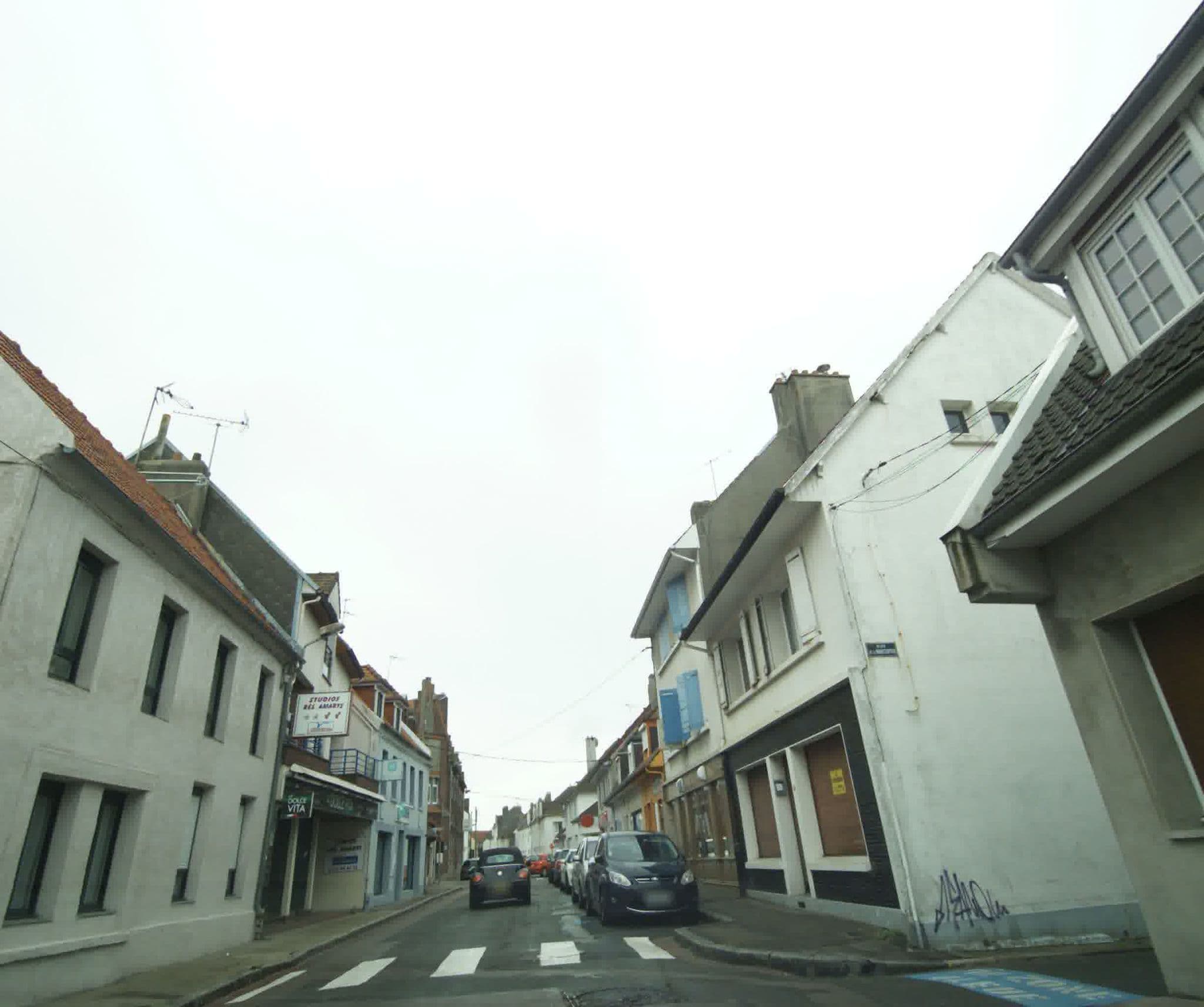 Street view near Amarys, Étaples — © sogefi (CC BY-SA · Mapillary)