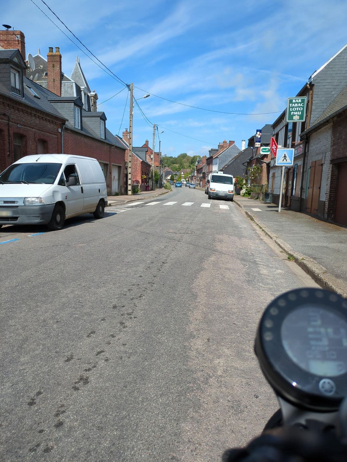 Street view near Flab'zen, Criel-sur-Mer — © didier2020 (CC BY-SA · Mapillary)