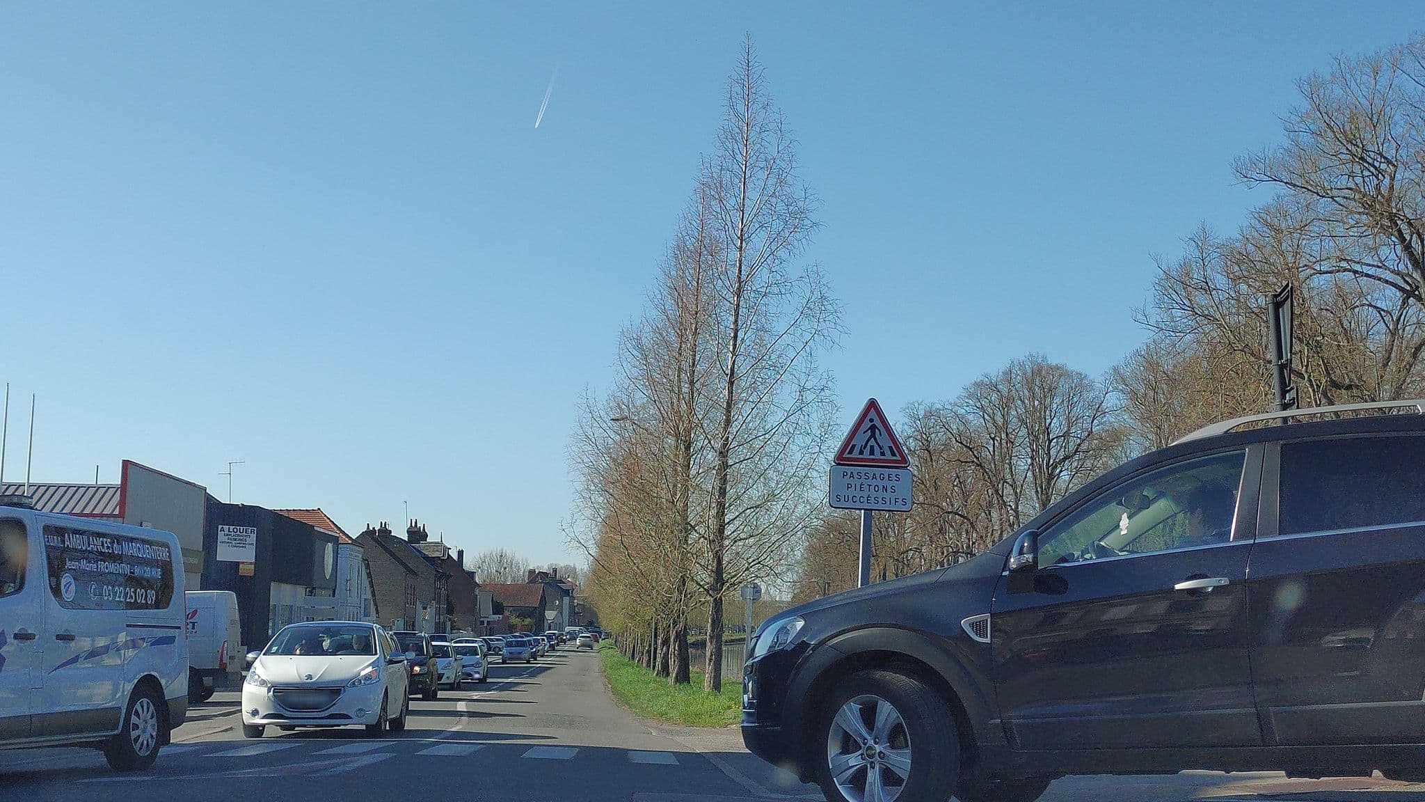 Street view near Hôtel Café Restaurant le Chalet, Abbeville — © didier2020 (CC BY-SA · Mapillary)