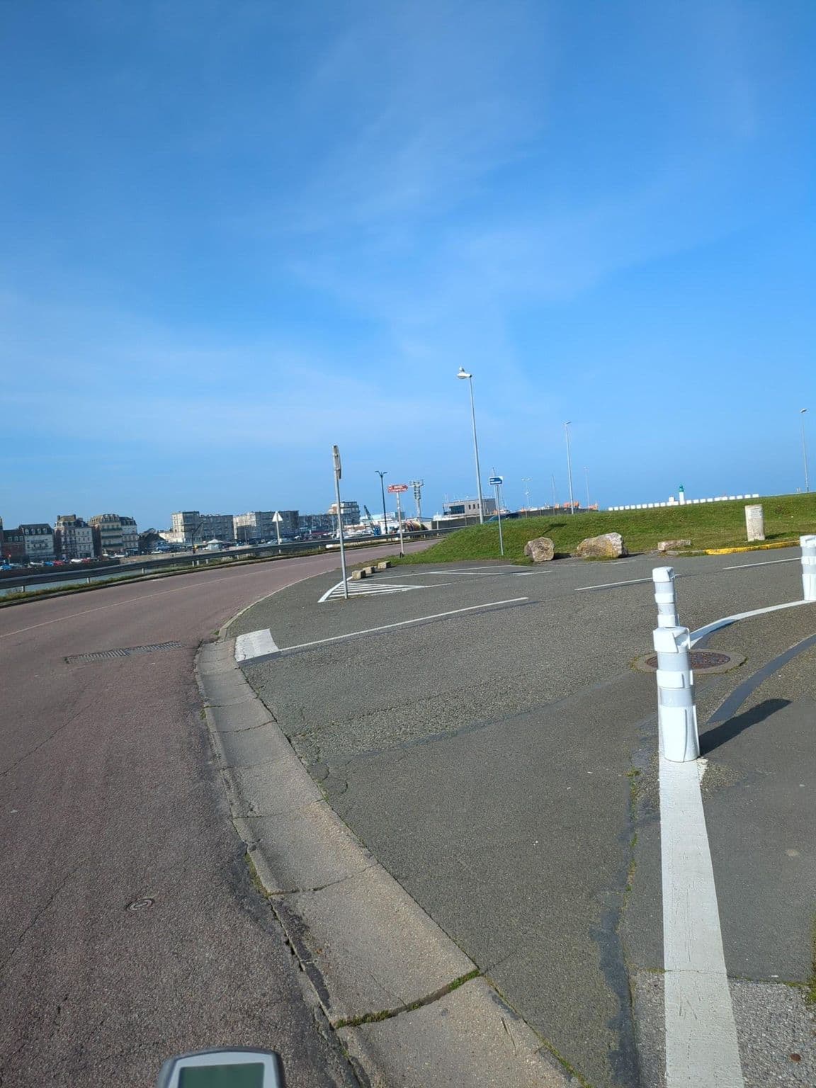 Street view near The Originals Boutique, Le Tréport — © didier2020 (CC BY-SA · Mapillary)