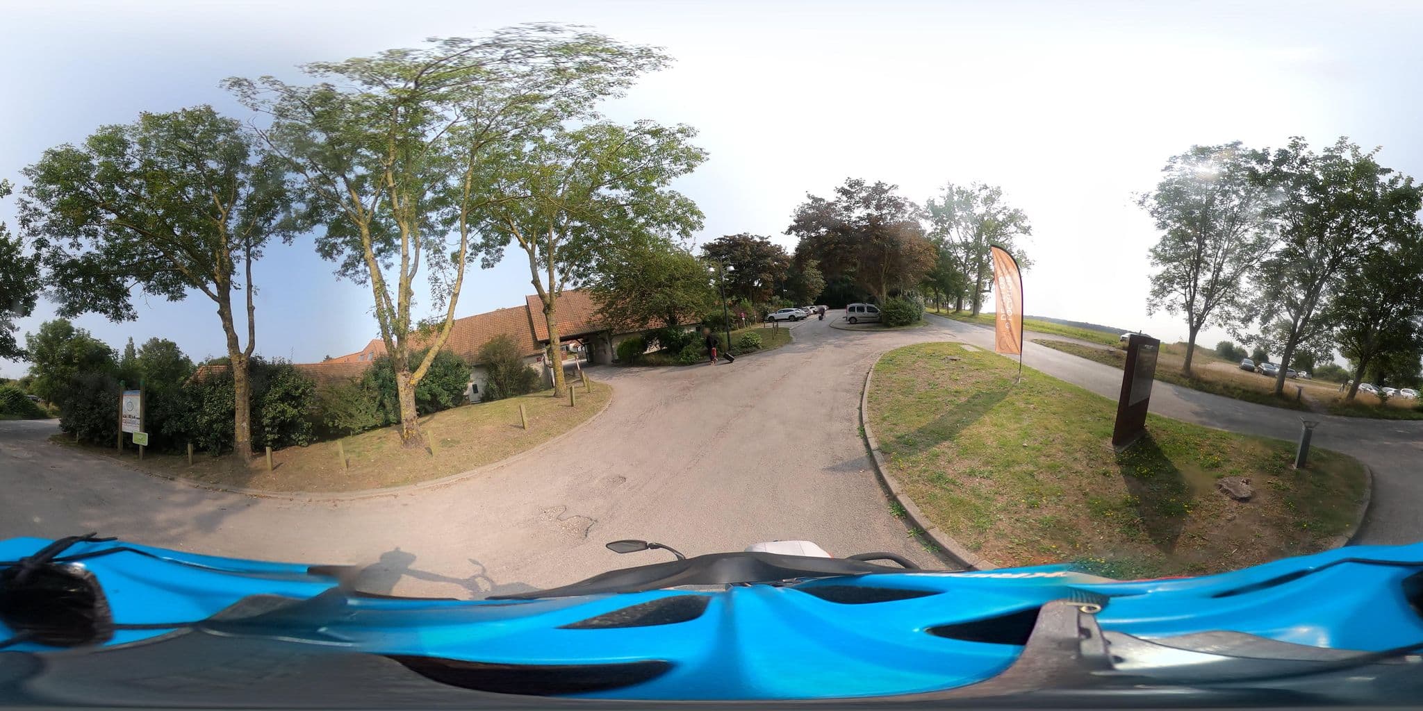 Street view near Hotel Restaurant du Cap Hornu, Saint-Valery-sur-Somme — © padididejurbise (CC BY-SA · Mapillary)