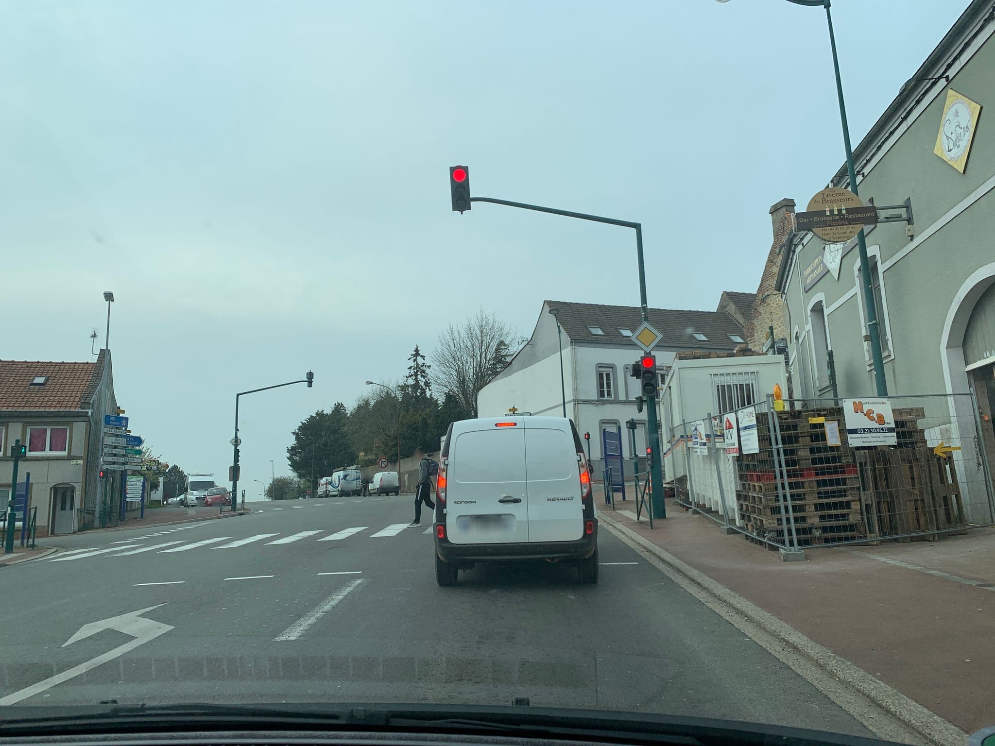 Street view near Chez Gisèle Gite de Prestige à Samer, Samer — © noel (CC BY-SA · Mapillary)