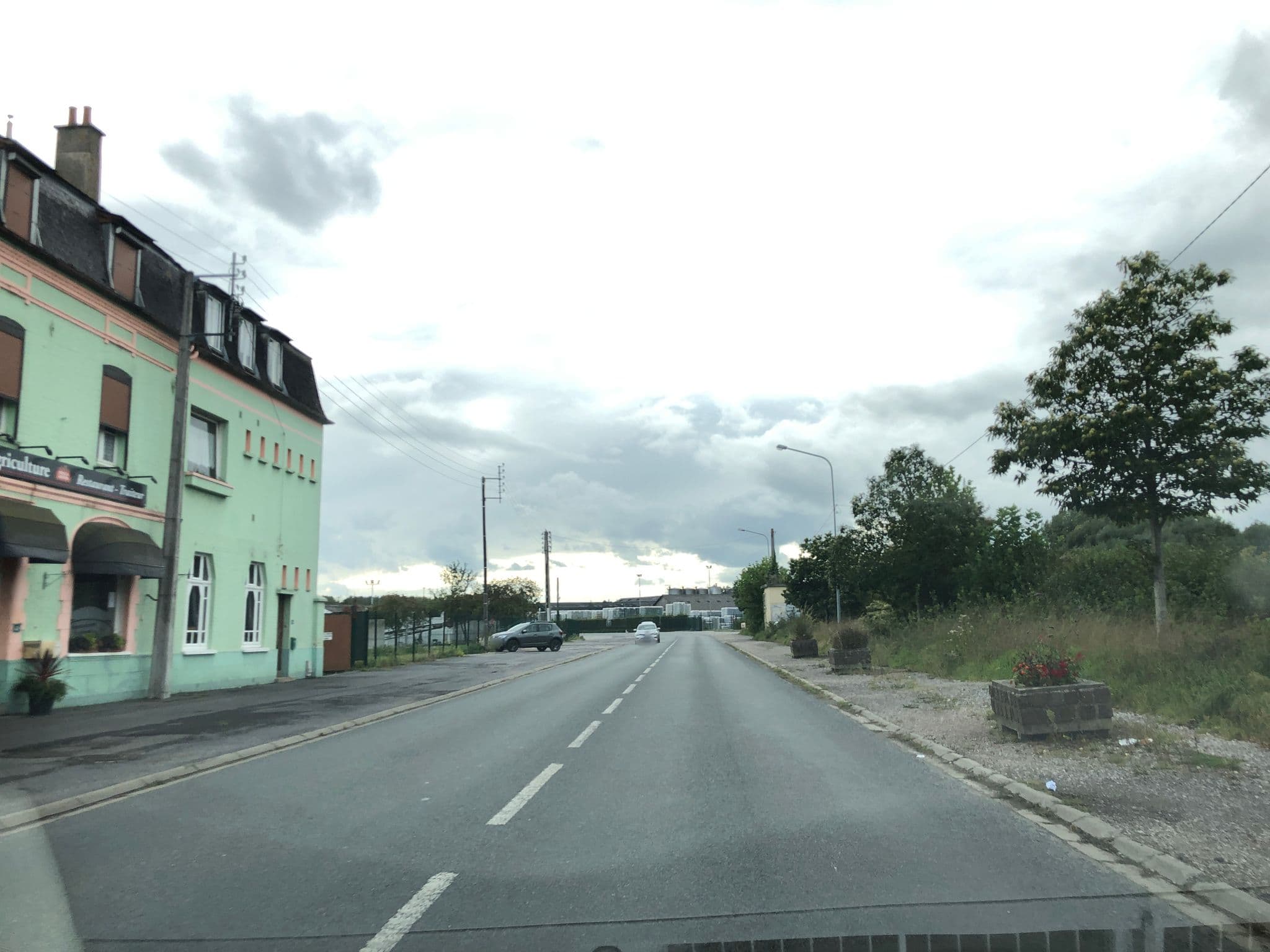 Street view near Hôtel Restaurant de l'Agriculture, Hesdin — © cquest (CC BY-SA · Mapillary)