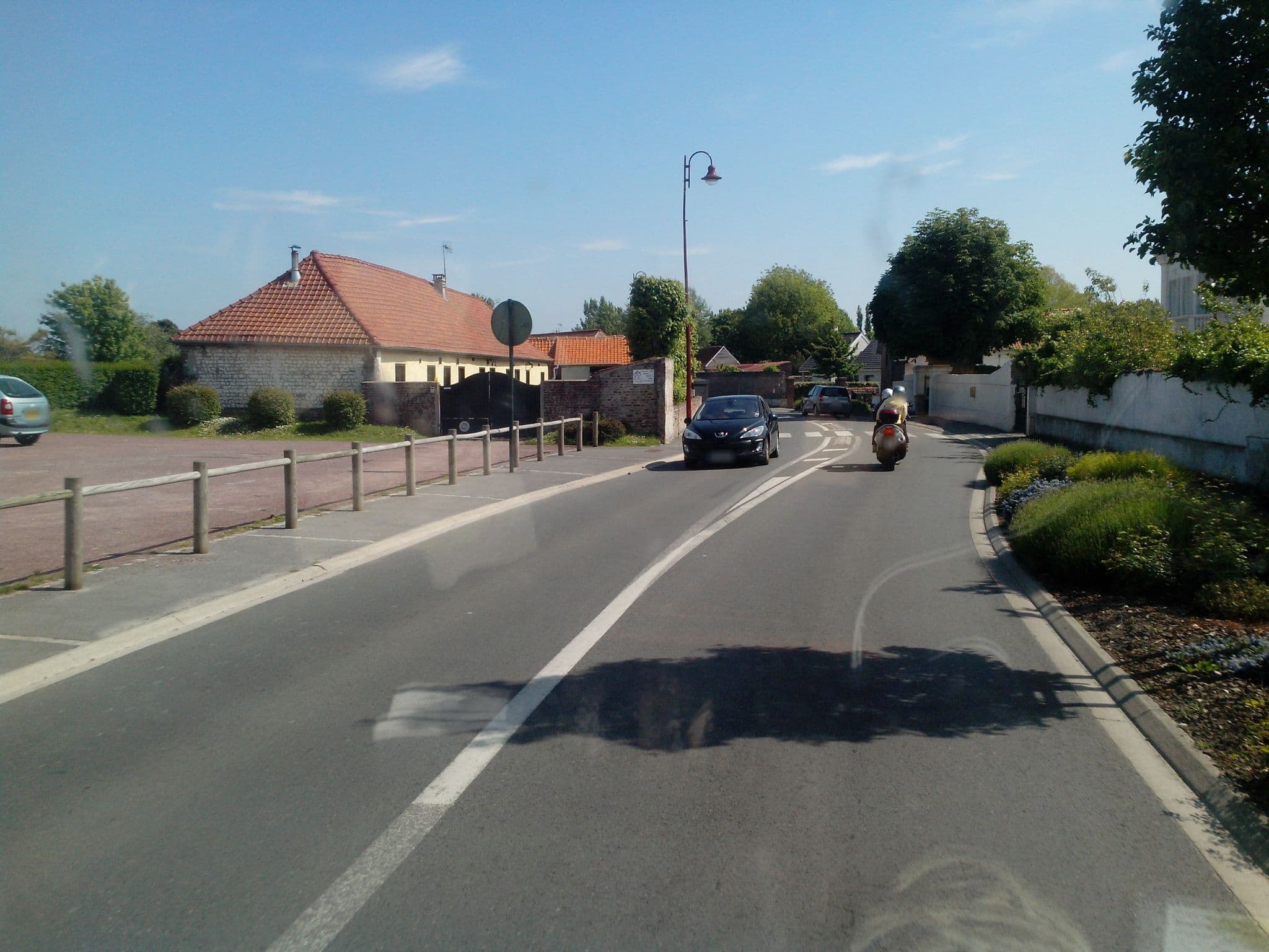 Street view near Fermette typique et atypique, Verton — © hamlet (CC BY-SA · Mapillary)