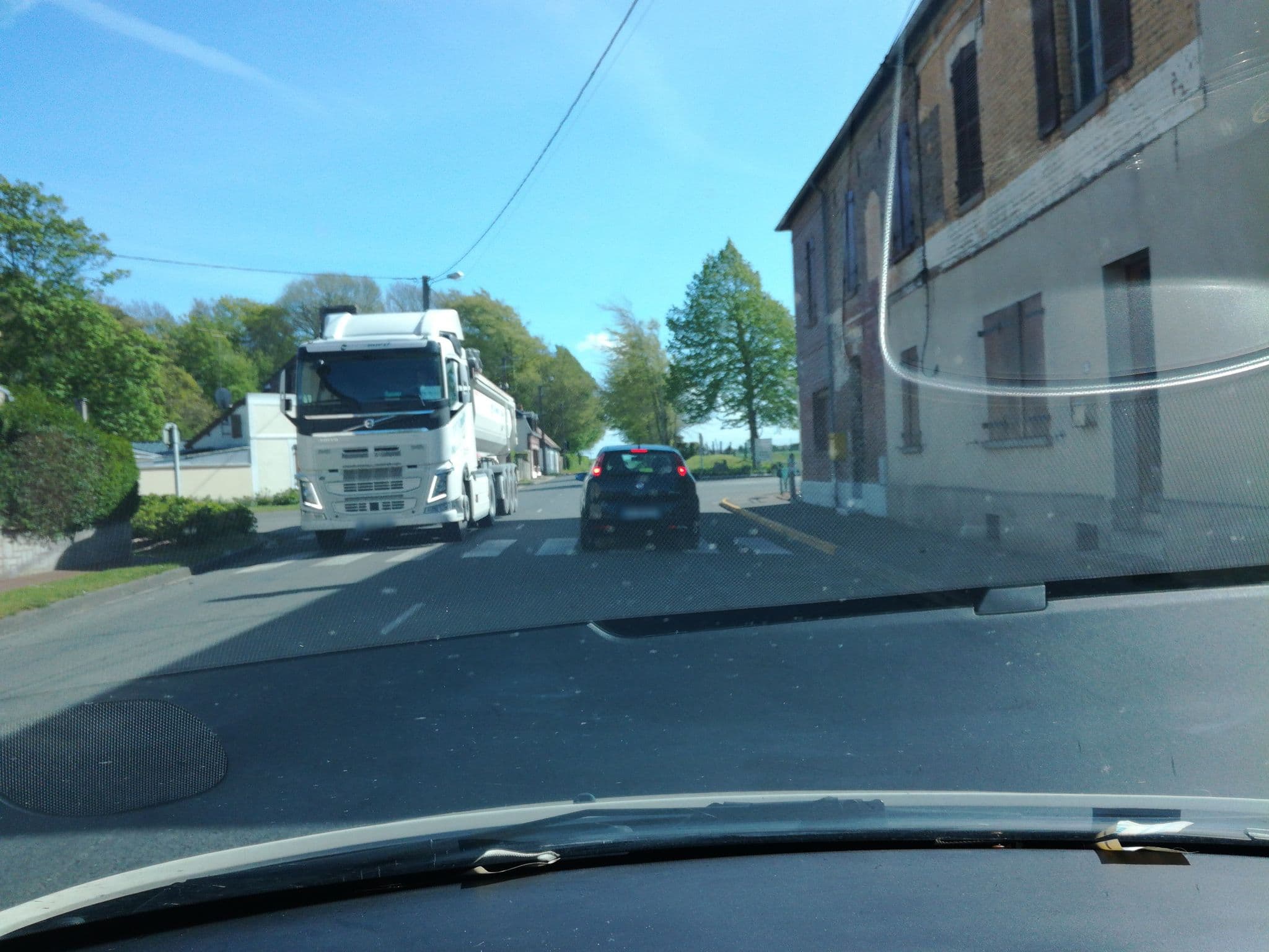 Street view near La Ferme du Parc, Pendé — © baptistemm (CC BY-SA · Mapillary)