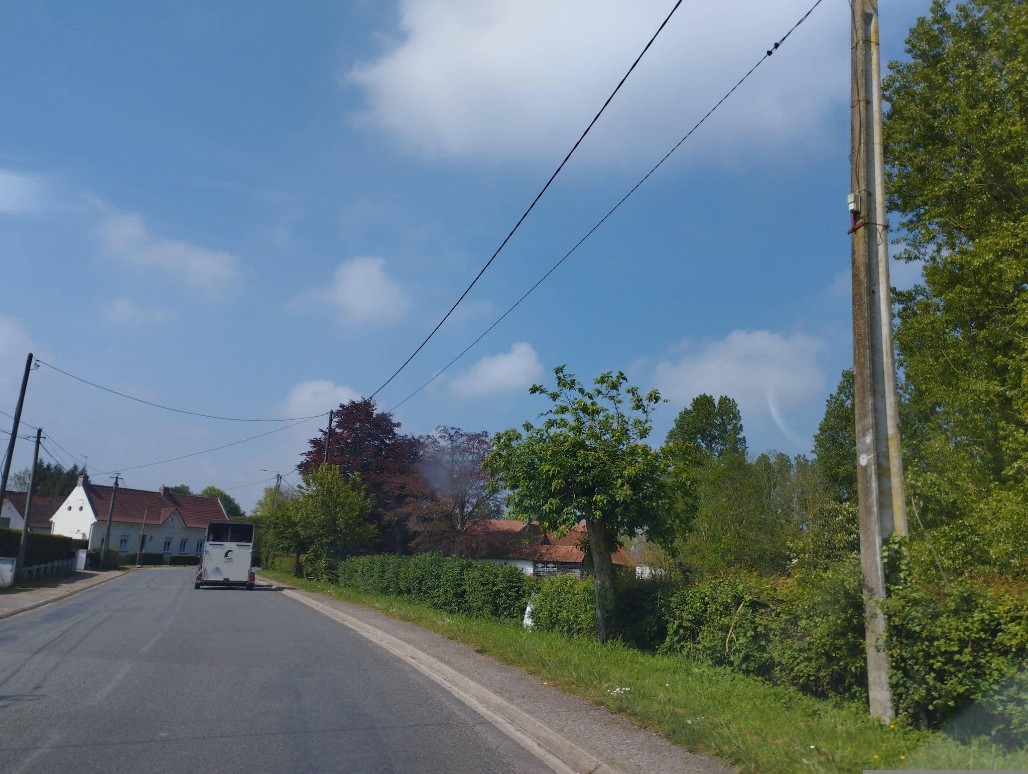 Street view near Martin Bernard, Marconne — © kritic (CC BY-SA · Mapillary)