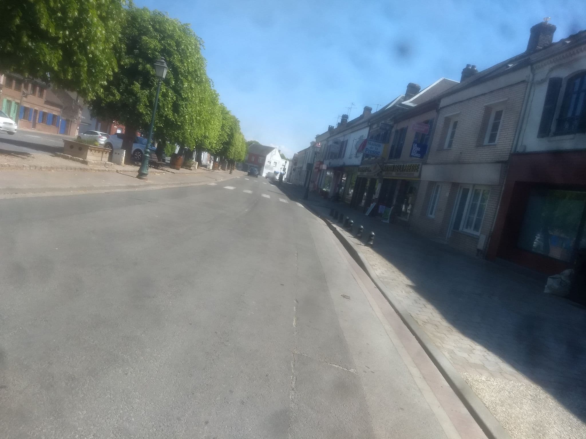 Street view near Iliade Sjjll, Rue — © kritic (CC BY-SA · Mapillary)