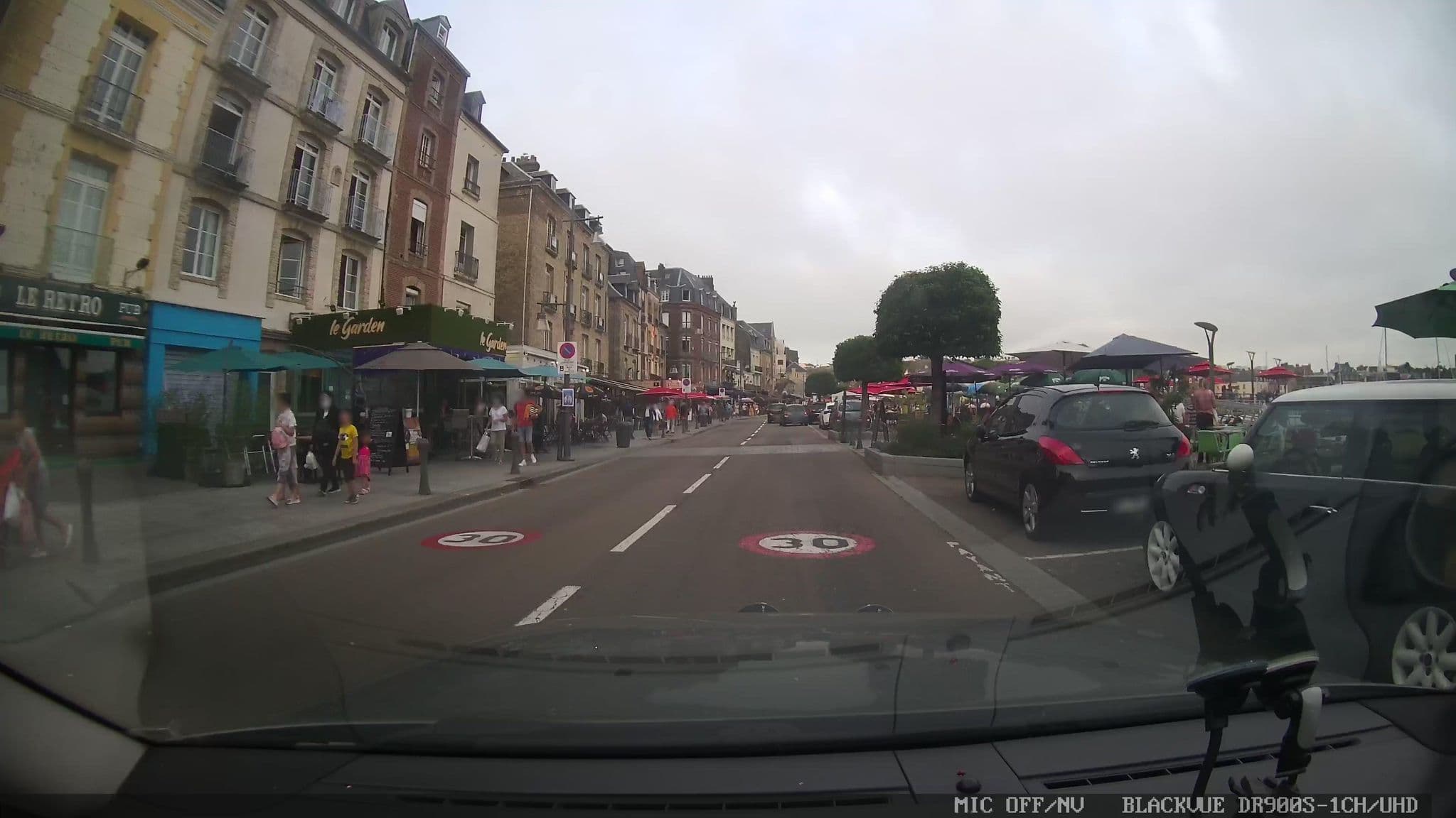 Street view near Colbert, Dieppe — © grobin (CC BY-SA · Mapillary)
